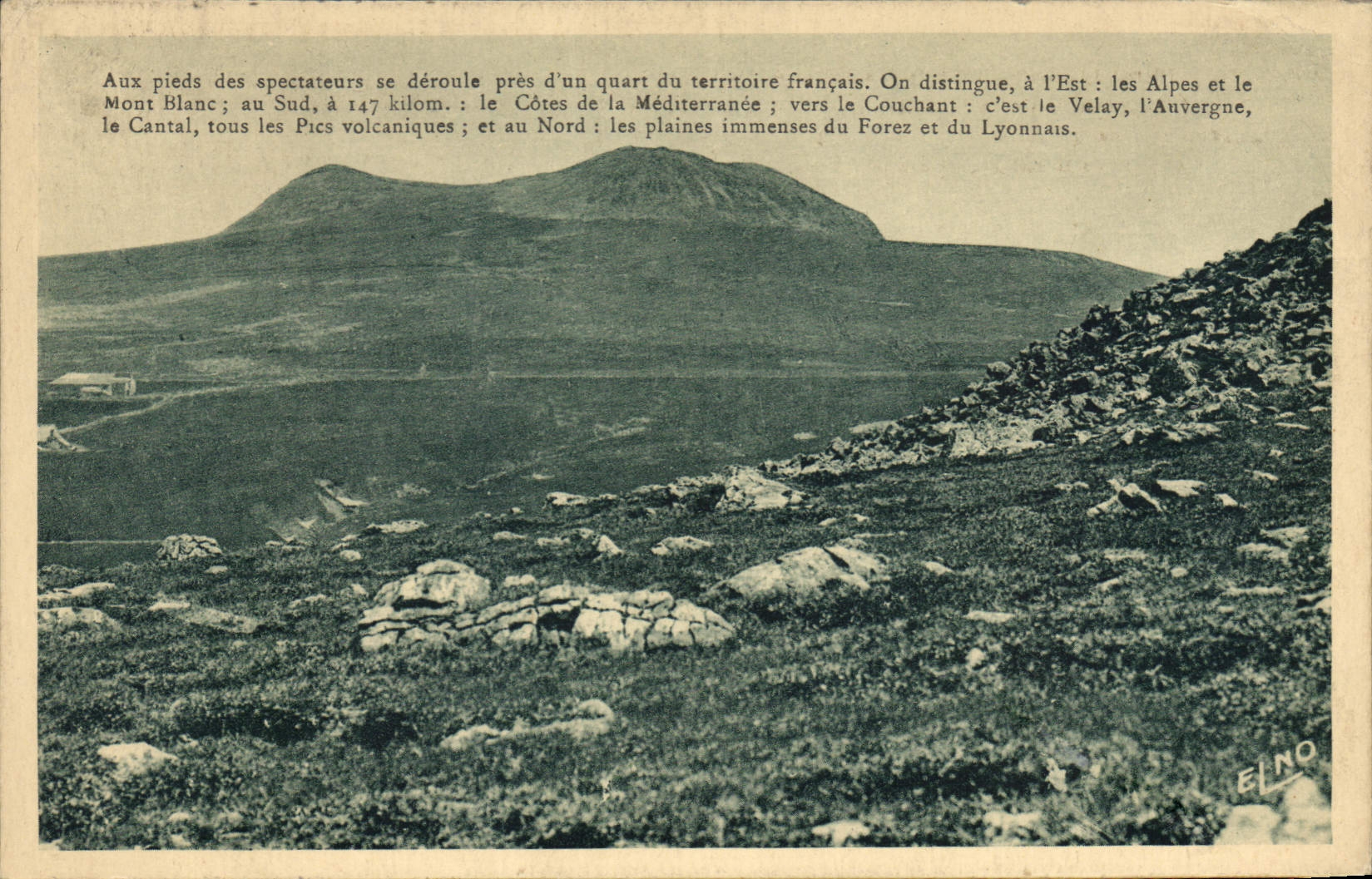 CPA Aux pieds des spectateurs se deroule pres d'un quart du territoire francais 