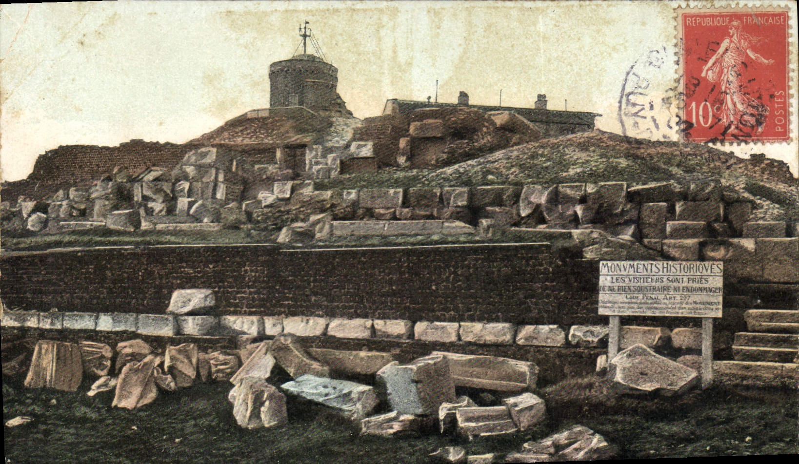 CPA L'observatoire du Puy de Dome et les ruines du temple de Mercure