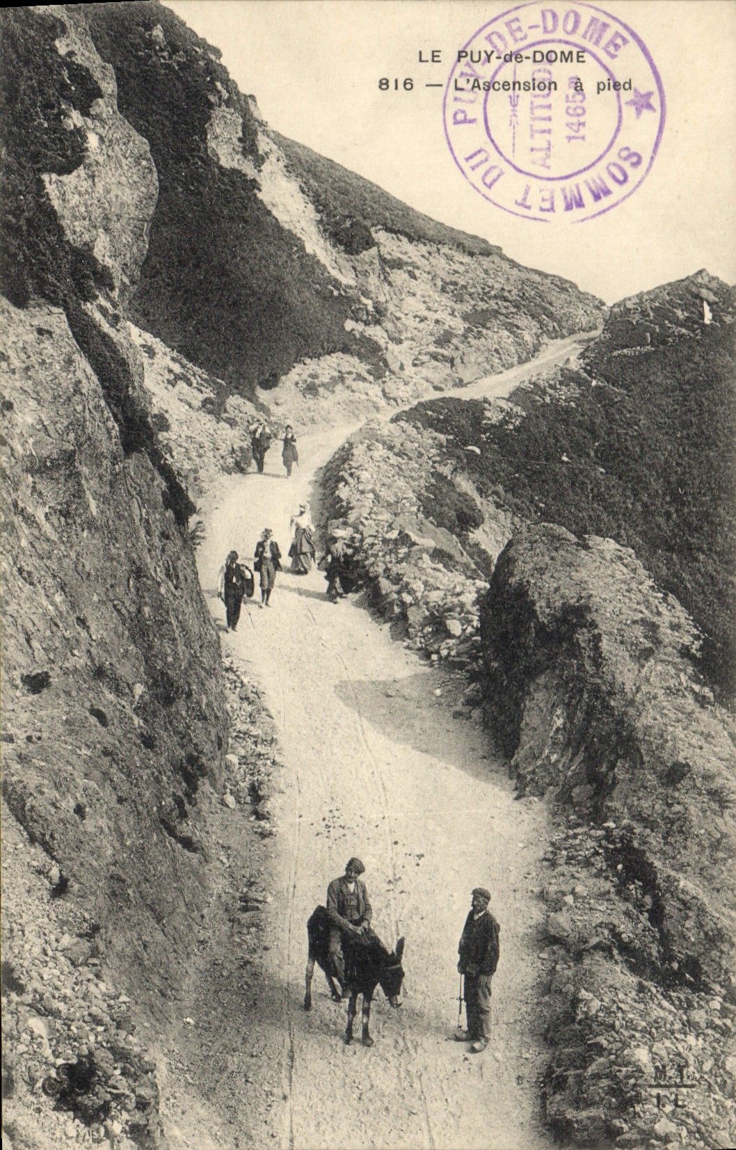 CPA Le Puy de Dome L'Ascension a pied 