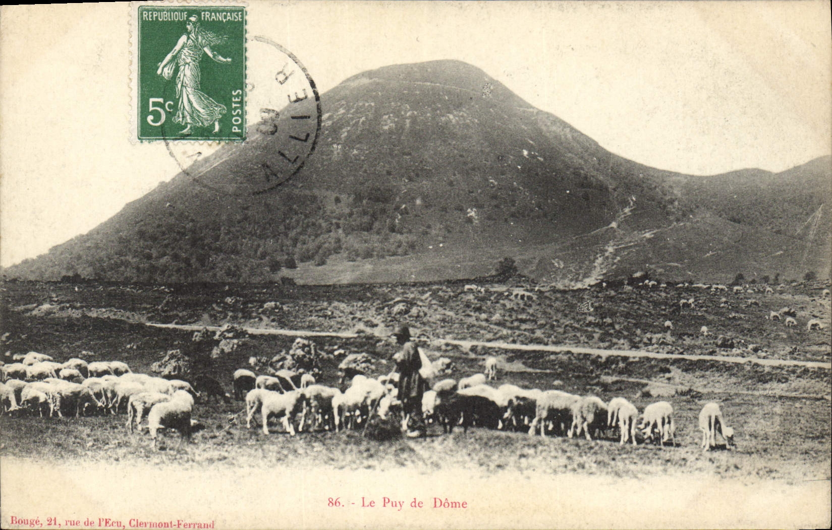 CPA Le Puy de Dome Berger Moutons