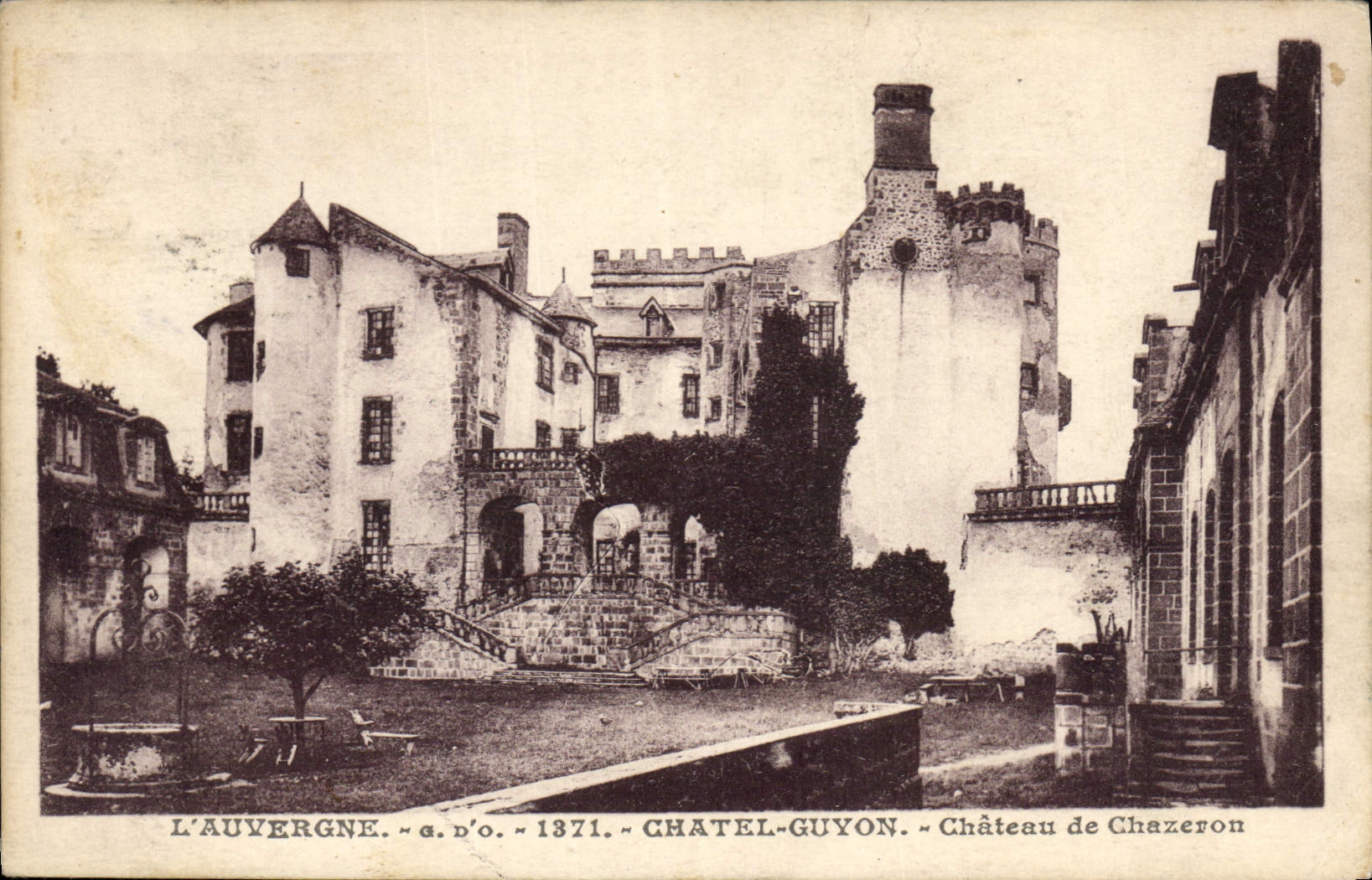 CPA Chatel Guyon Chateau de Chazerou 