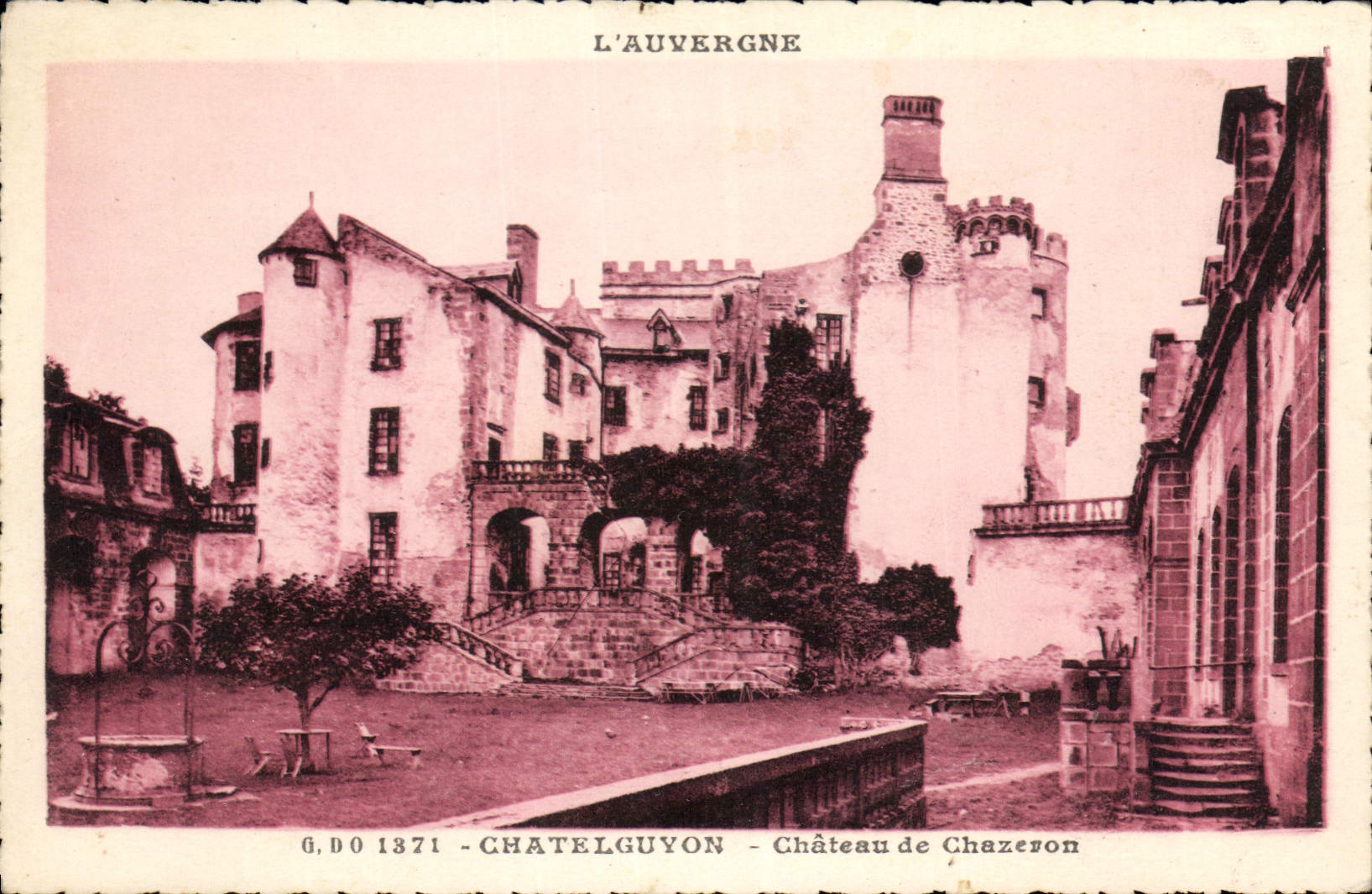 CPA Chatelguyon Chateau de Chazeron 