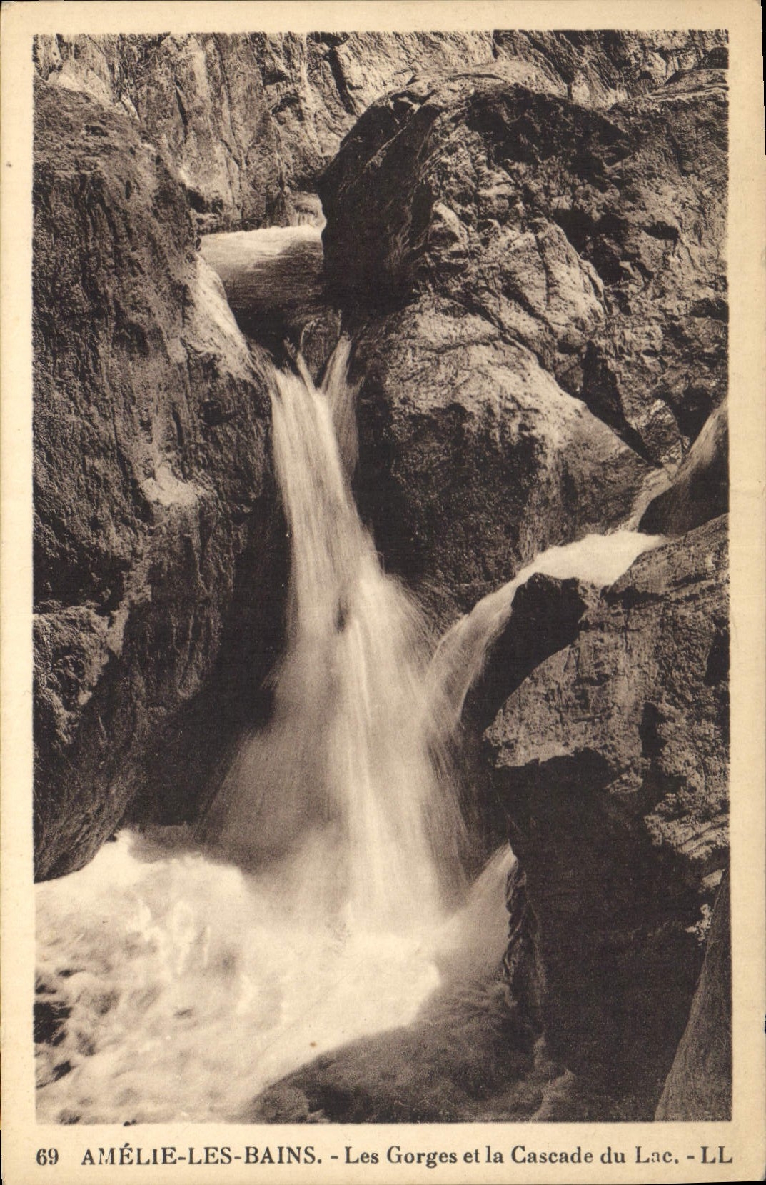 CPA Amelie les Bains Les Gorges et la Cascade du Lac