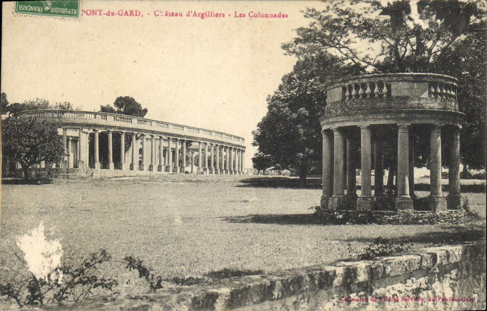 CPA Pont du Gard Chateau d'Argilliers Les Colonnades