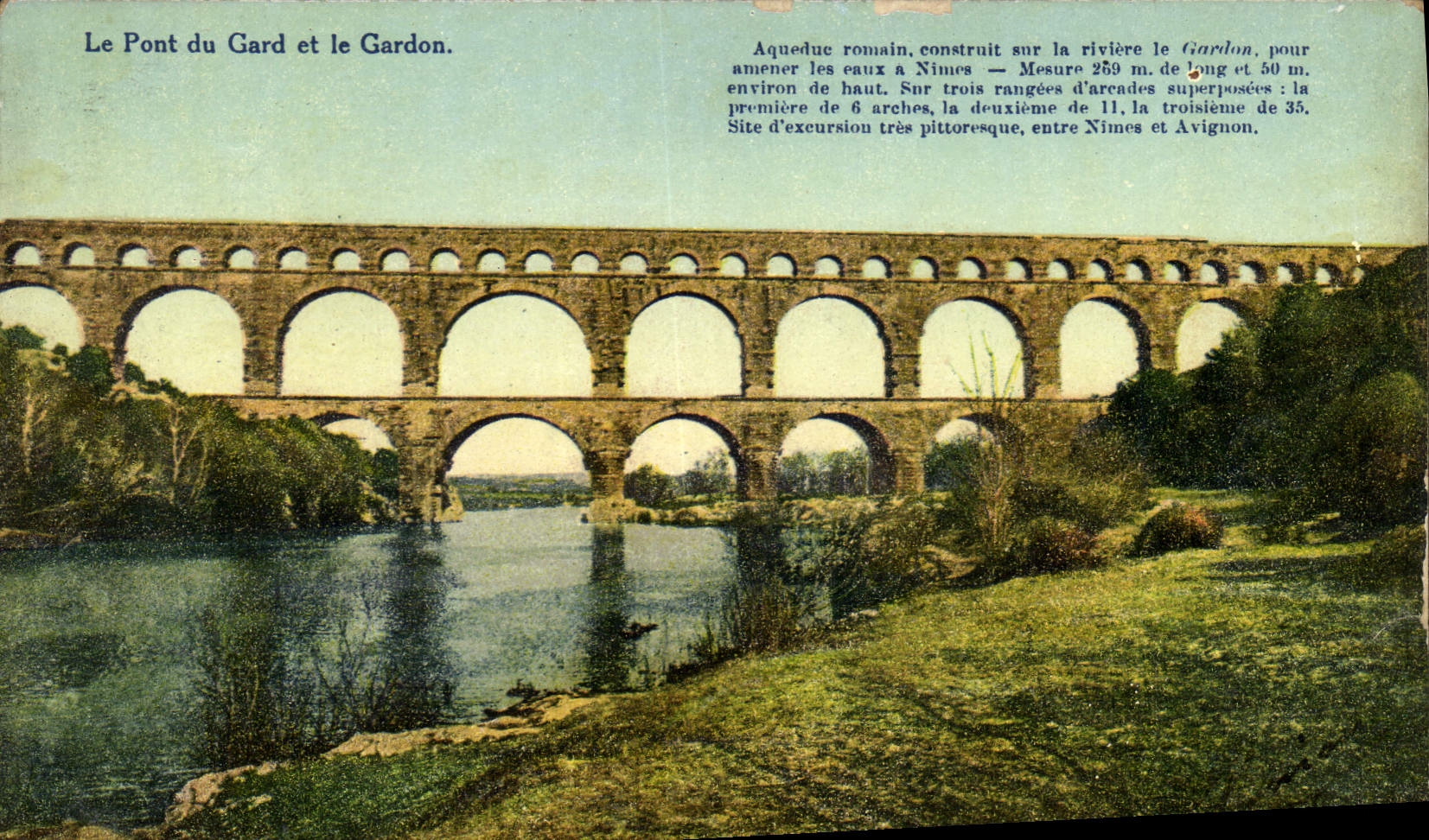 CPA Le Pont du Gard et le Gardon 