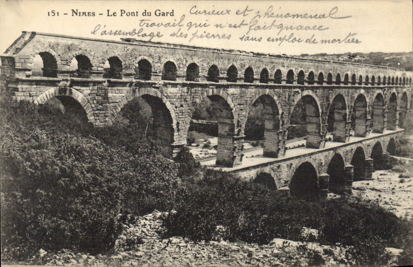 CPA Nimes Le Pont du Gard 