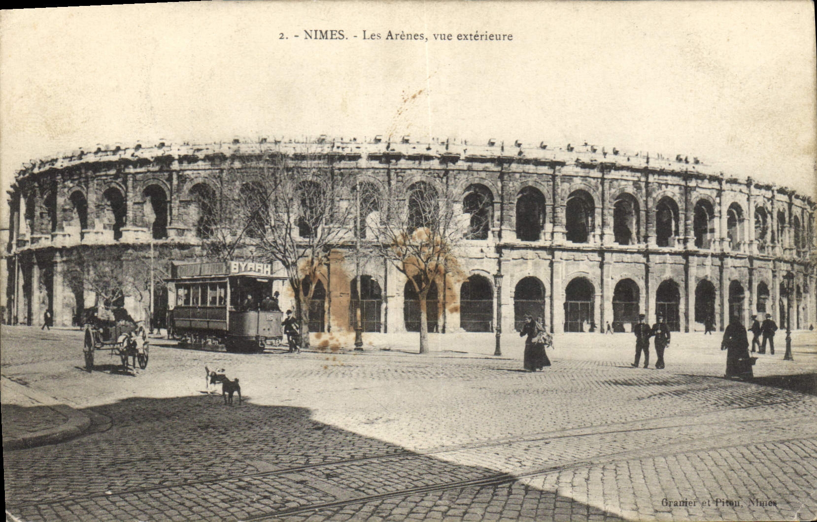 CPA Nimes Les Arenes vue exterieure 