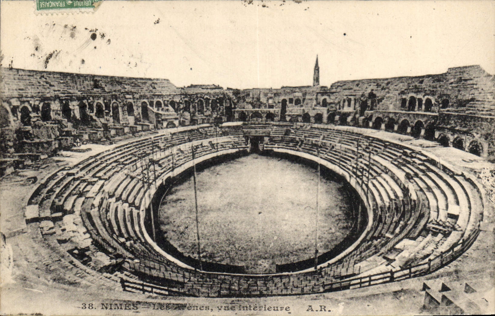 CPA Nimes Les Arenes vue interieure  