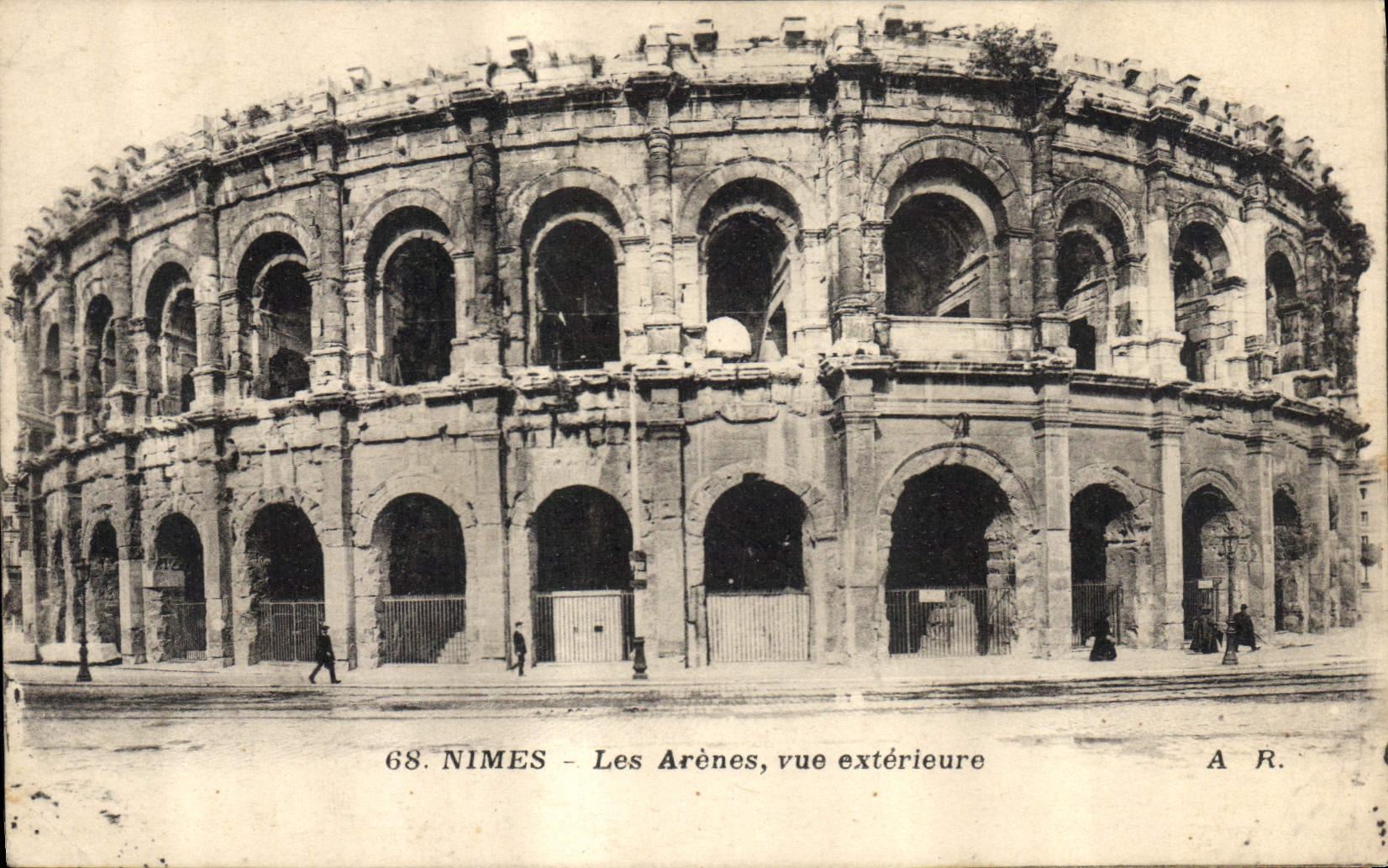 CPA Nimes Les Arenes vue exterieure 