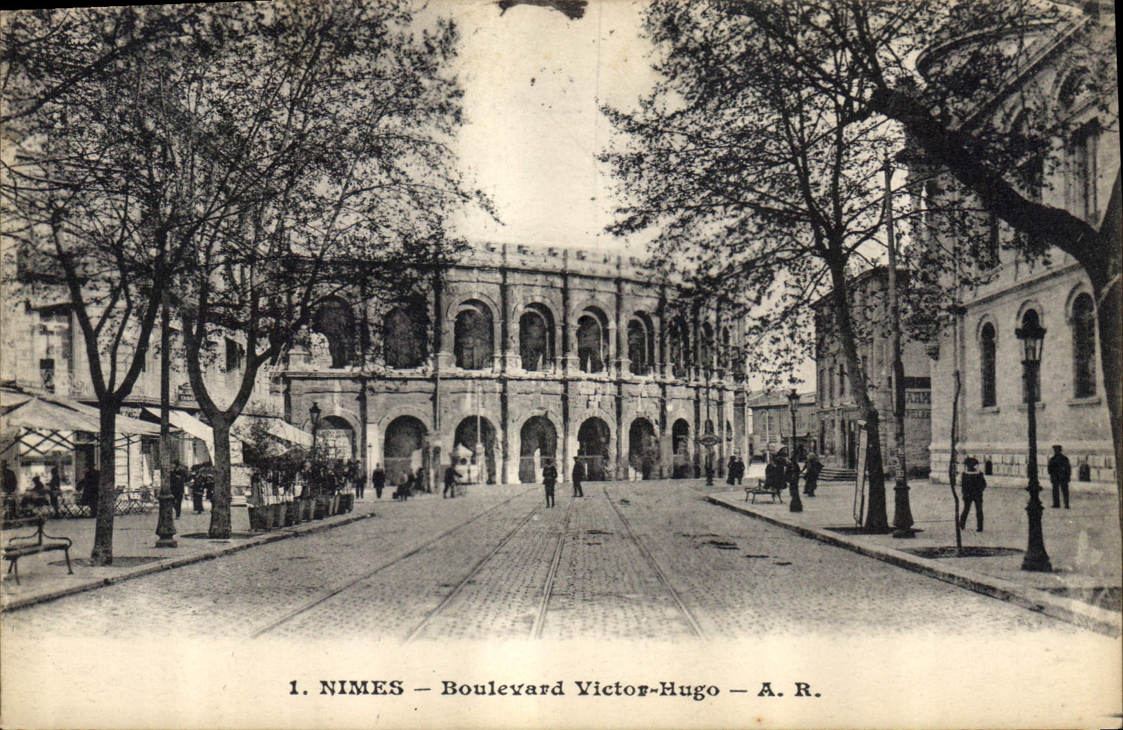 CPA Nimes Boulevard Victor Hugo 