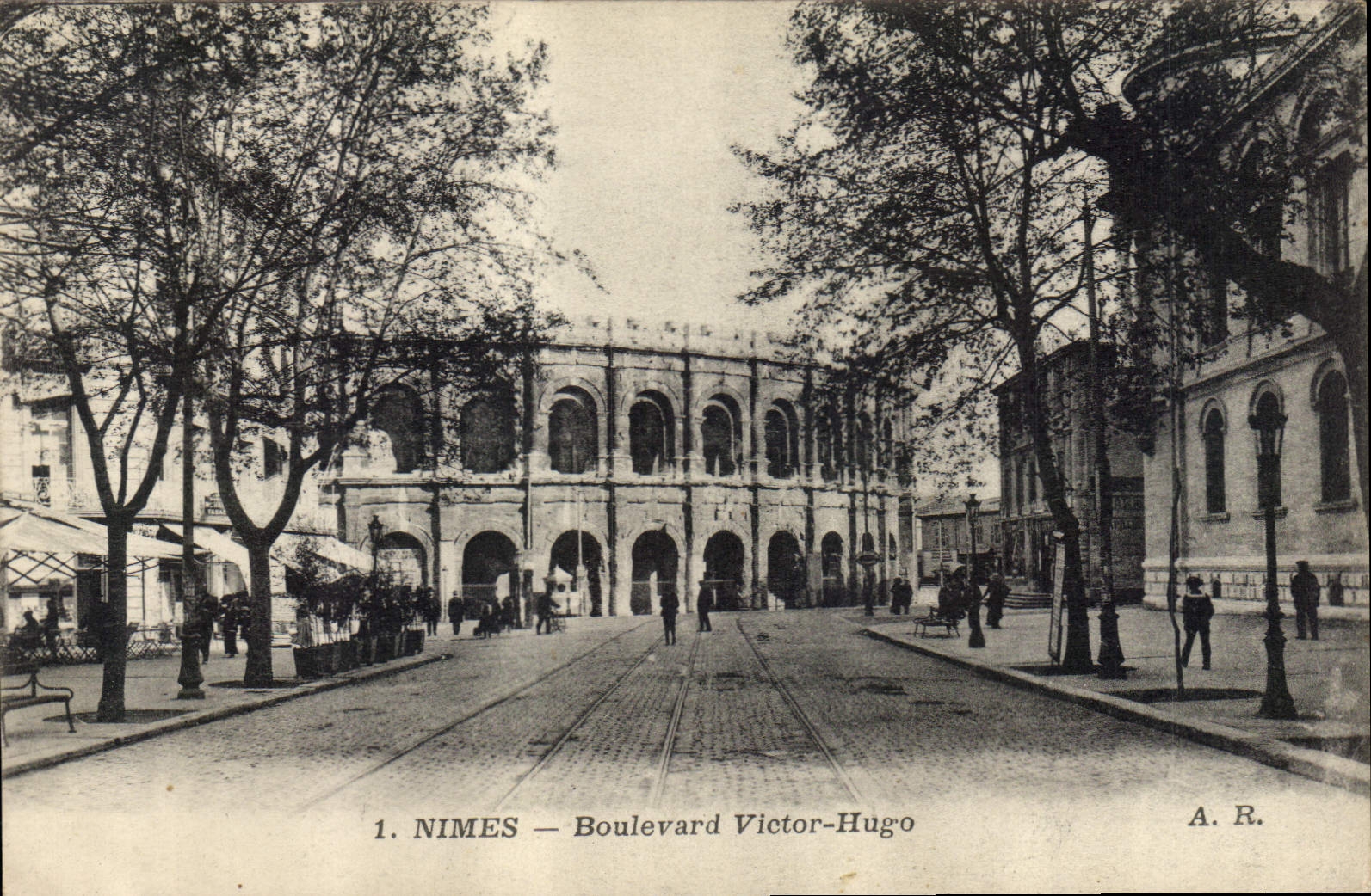 CPA Nimes Boulevard Victor Hugo 