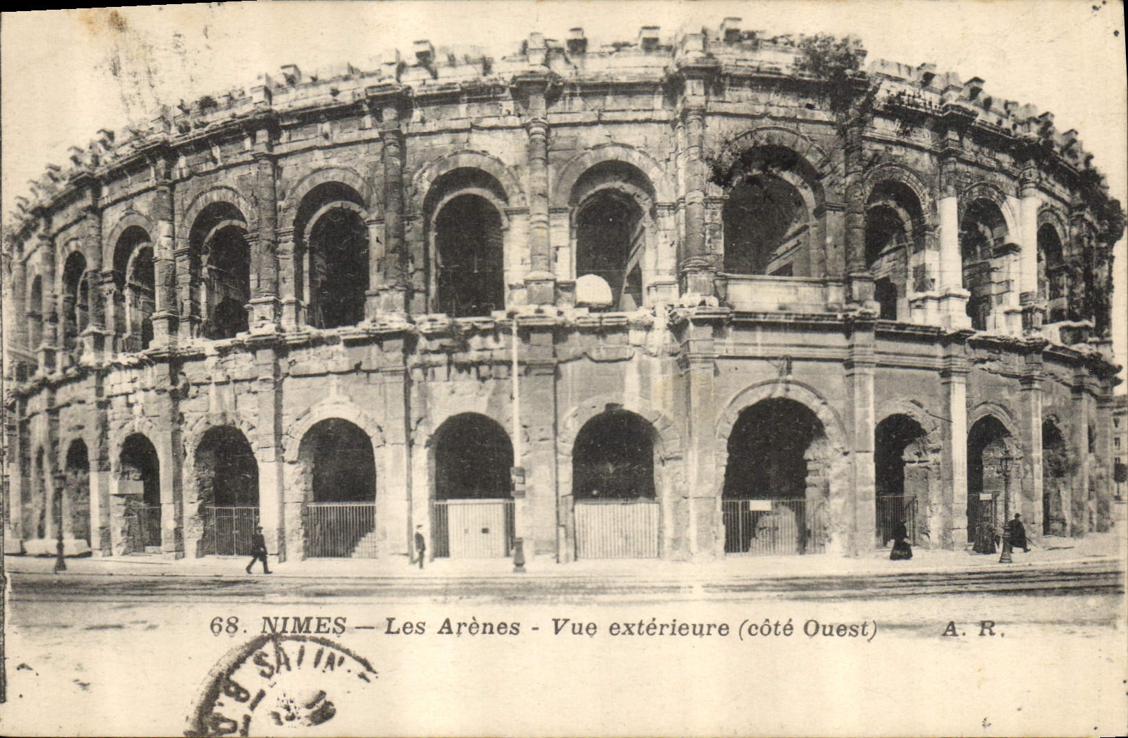 CPA Nimes Les Arenes Vue exterieure cote Ouest 