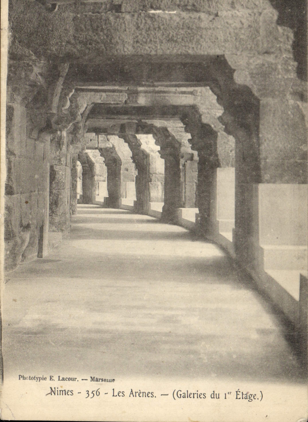 CPA Nimes Les Arenes 