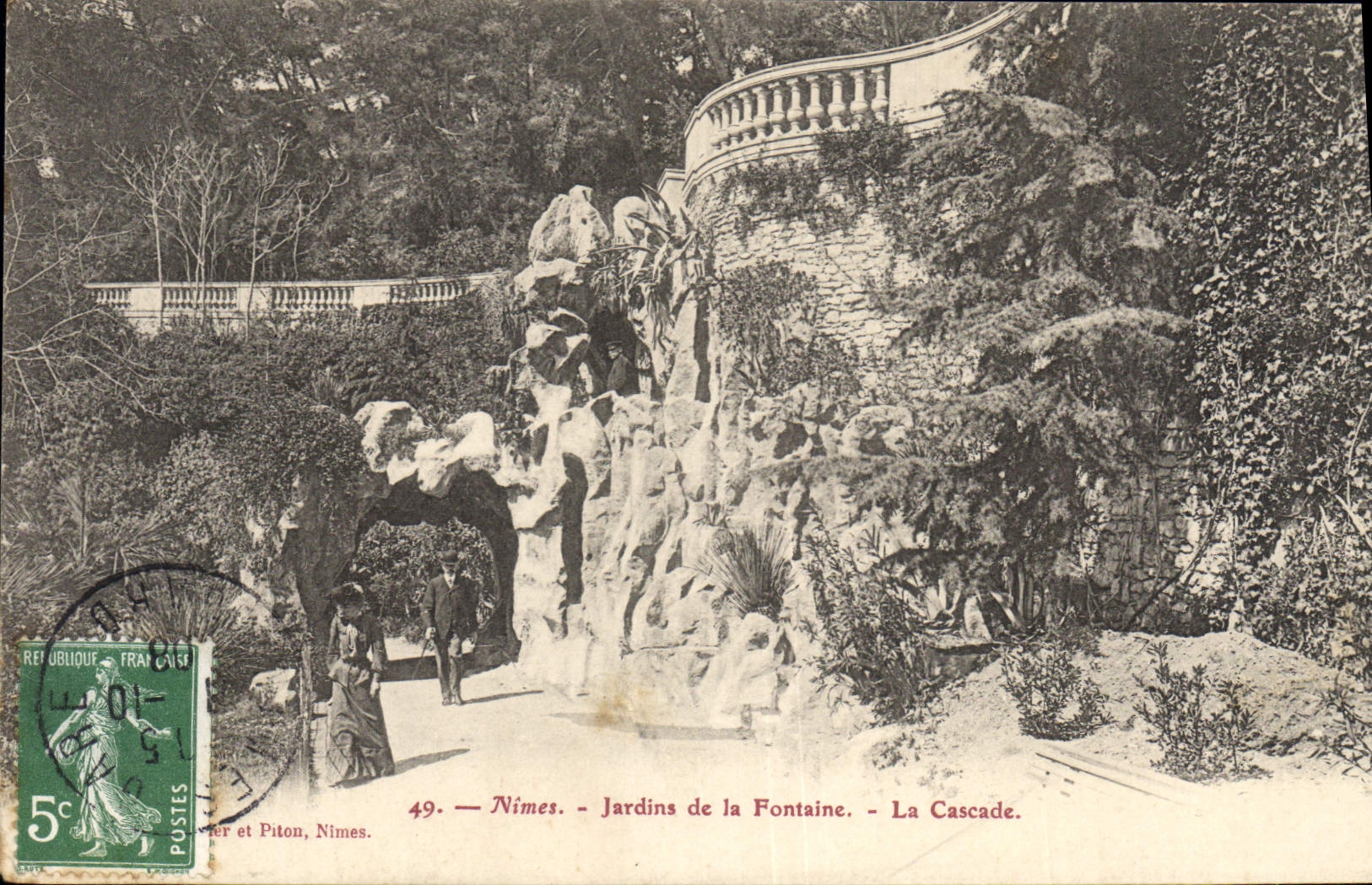 CPA Nimes Jardins de la Fontaine La Cascade
