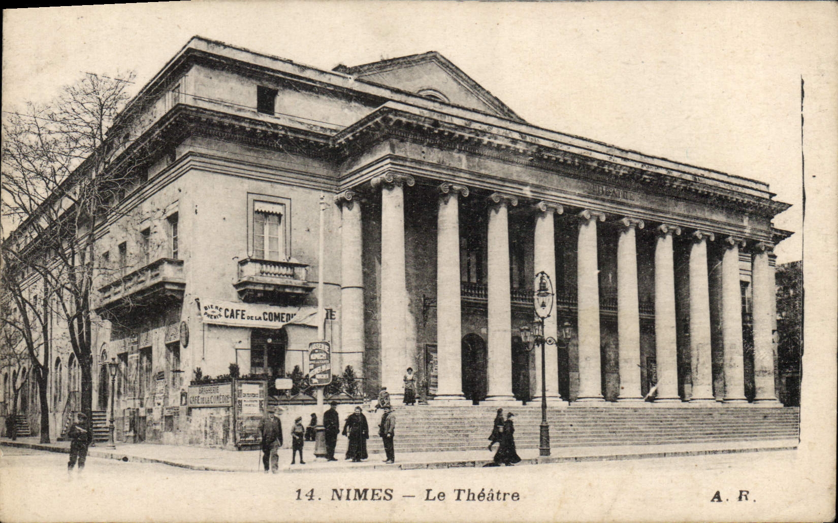 CPA Nimes Le Theatre 