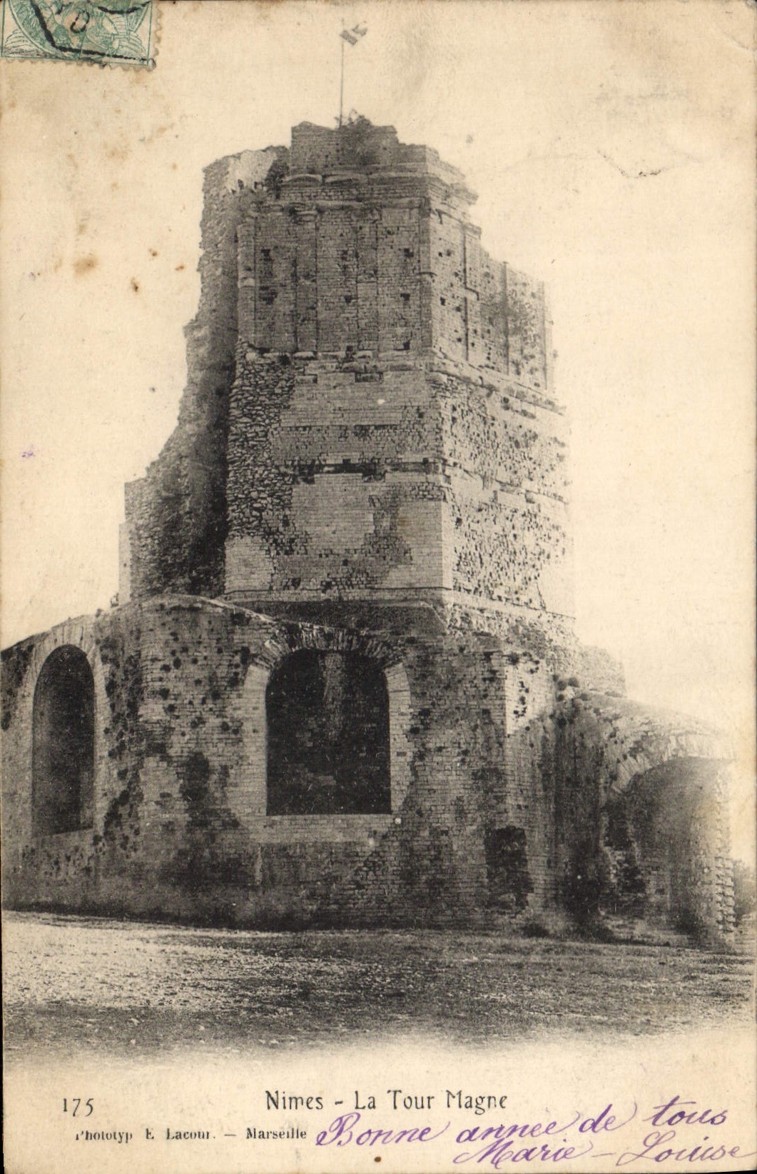 CPA Nimes La Tour Magne 