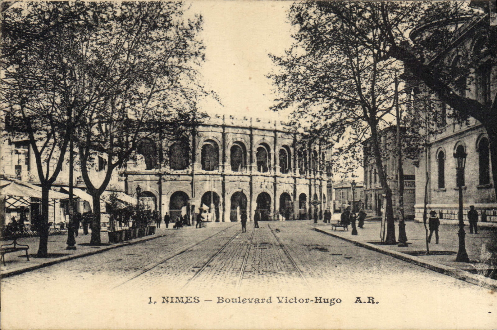 CPA Nimes Boulevard Victor Hugo 