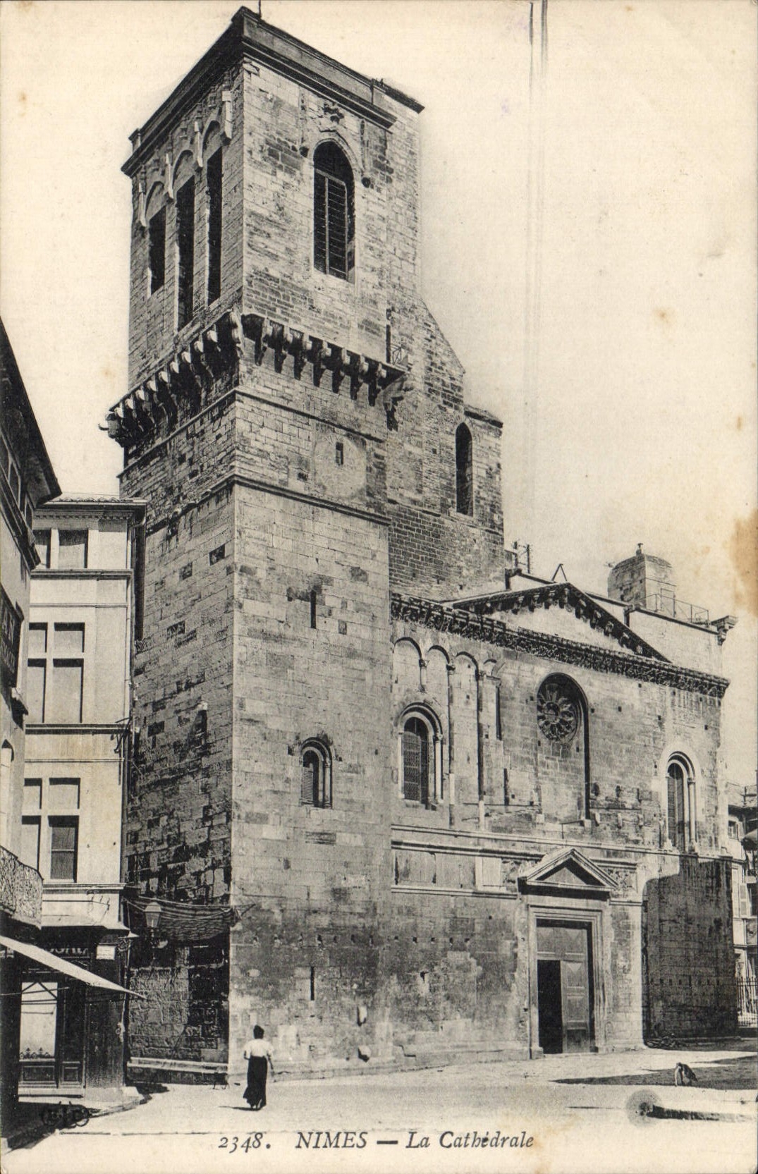 CPA Nimes La Cathedrale 