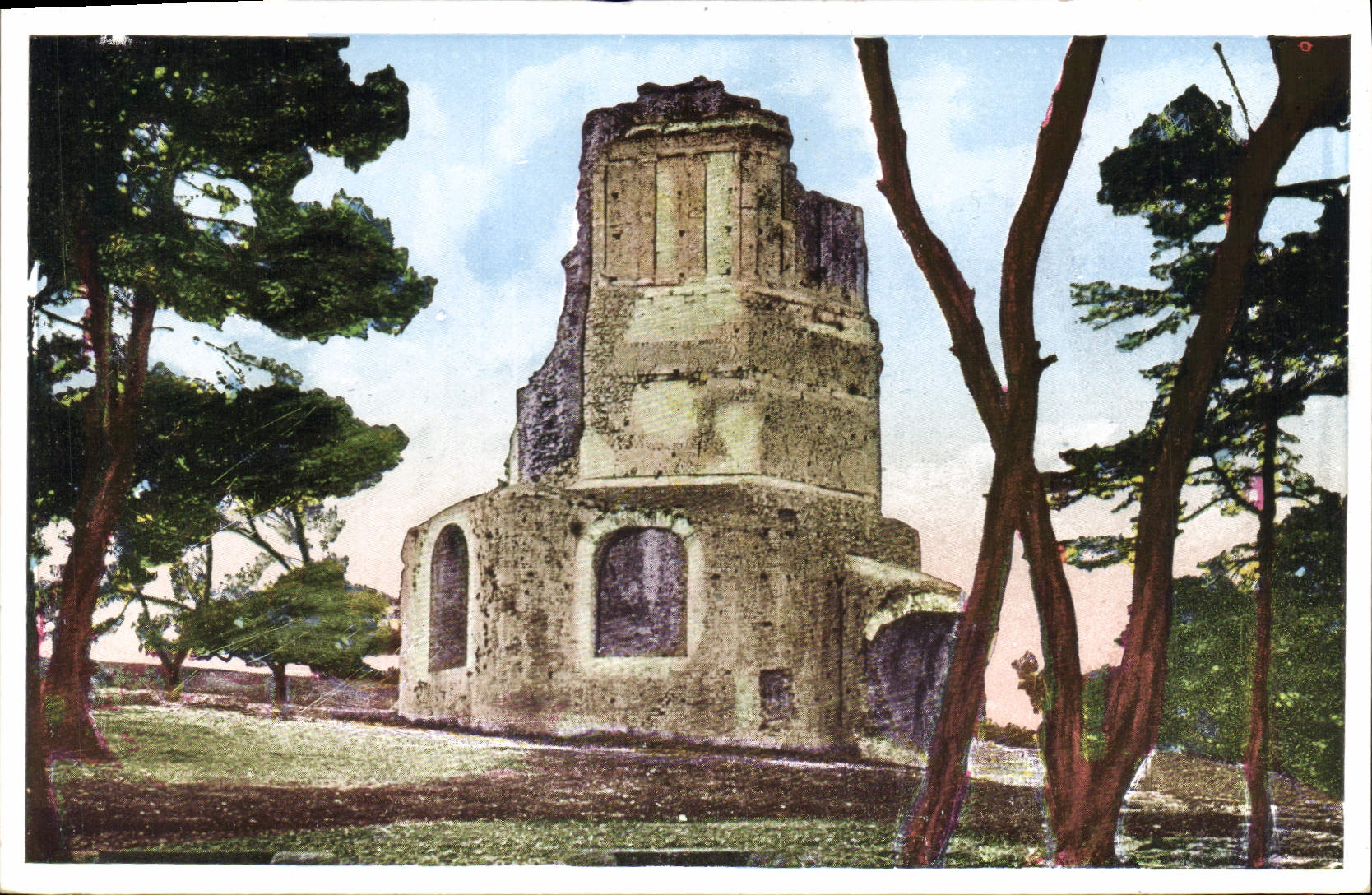 CPA Nimes Gard La Tour Magne 