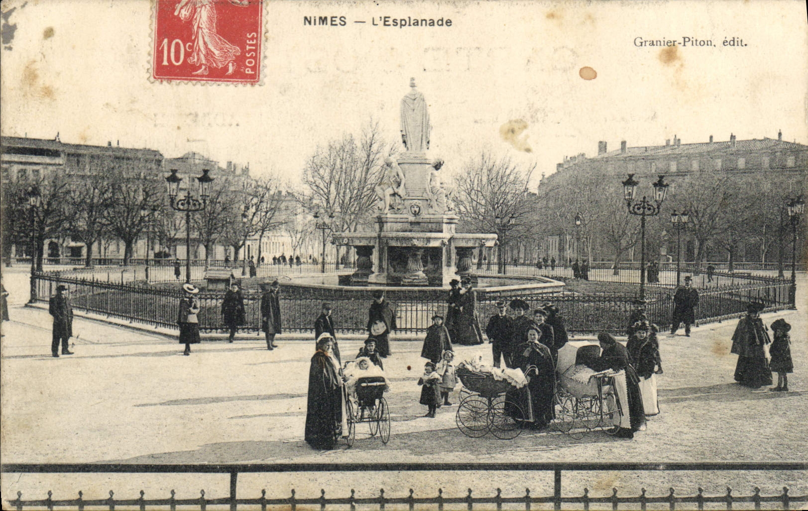 CPA Nimes L'Esplanade 