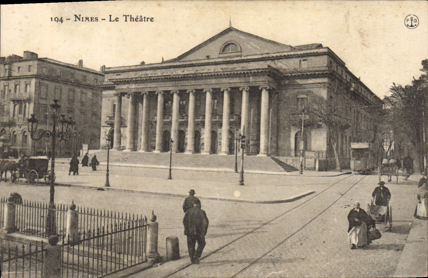 CPA Nimes Le Theatre 