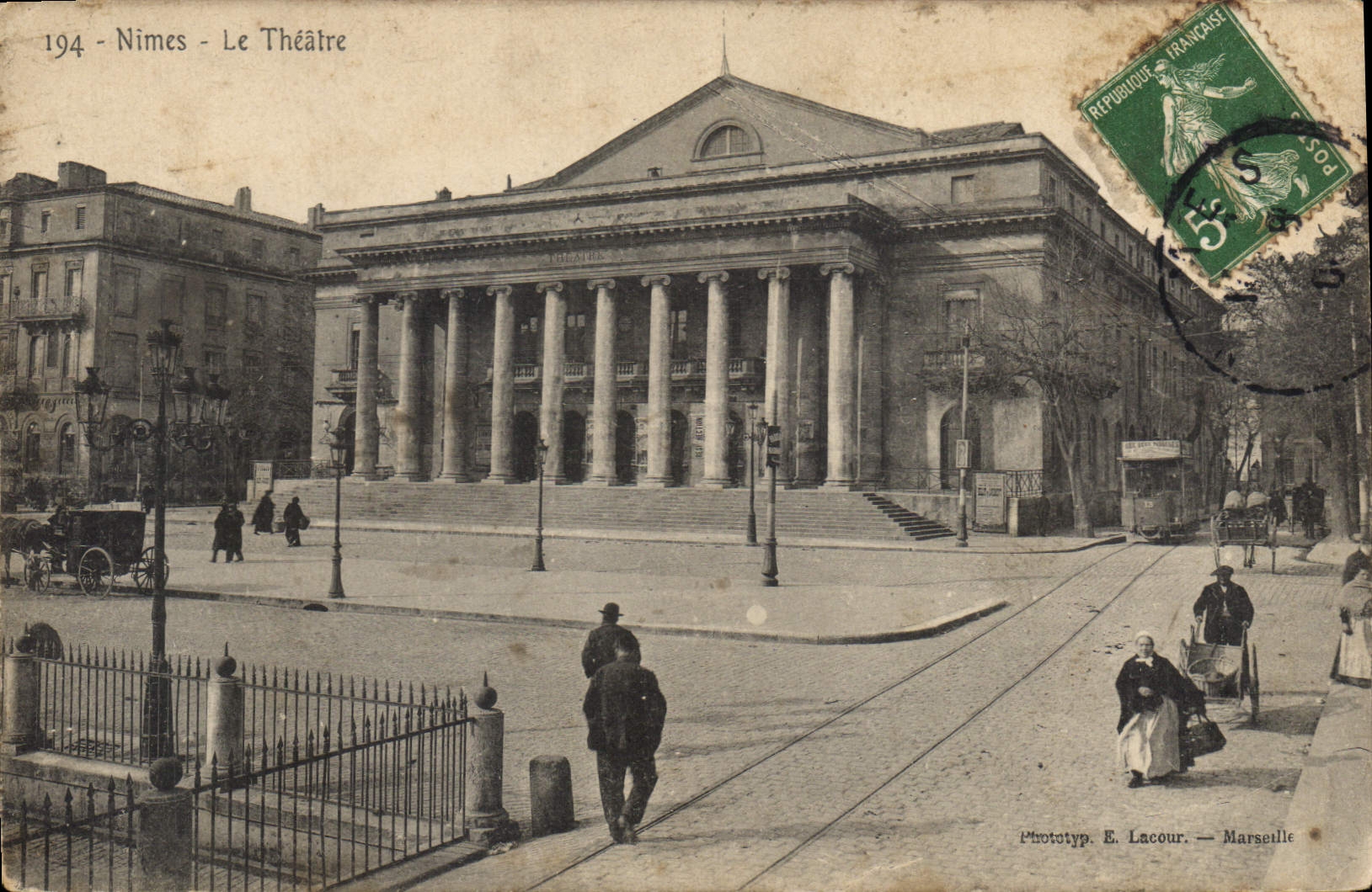 CPA Nimes Le Theatre 