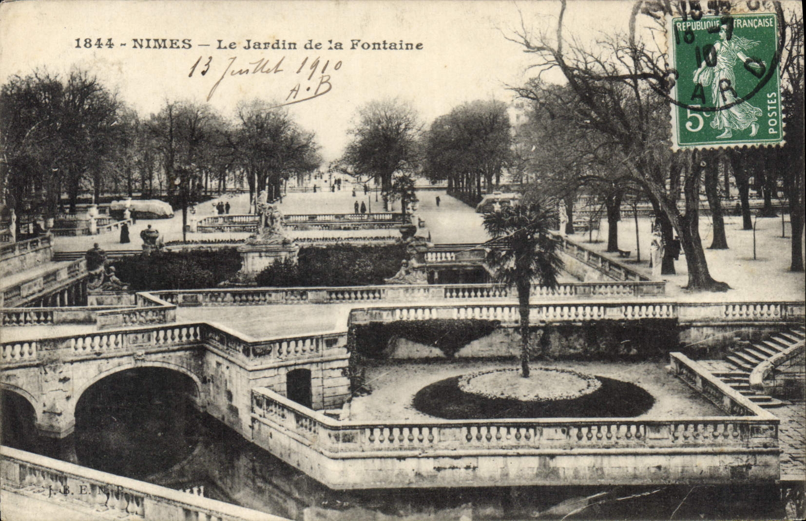 CPA Nimes Le Jardin de la Fontaine 