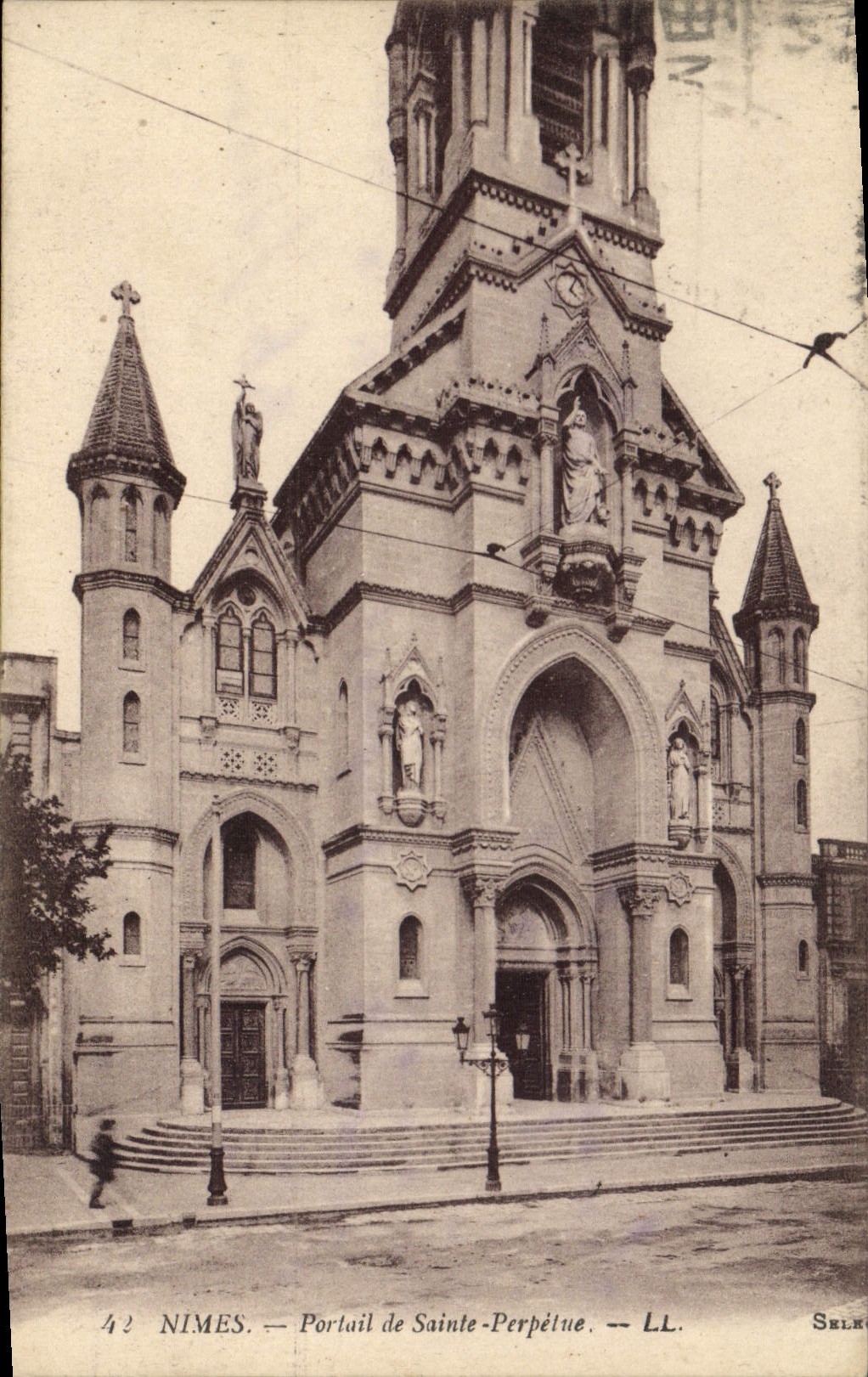 CPA Nimes Portail de Sainte Perpetue 