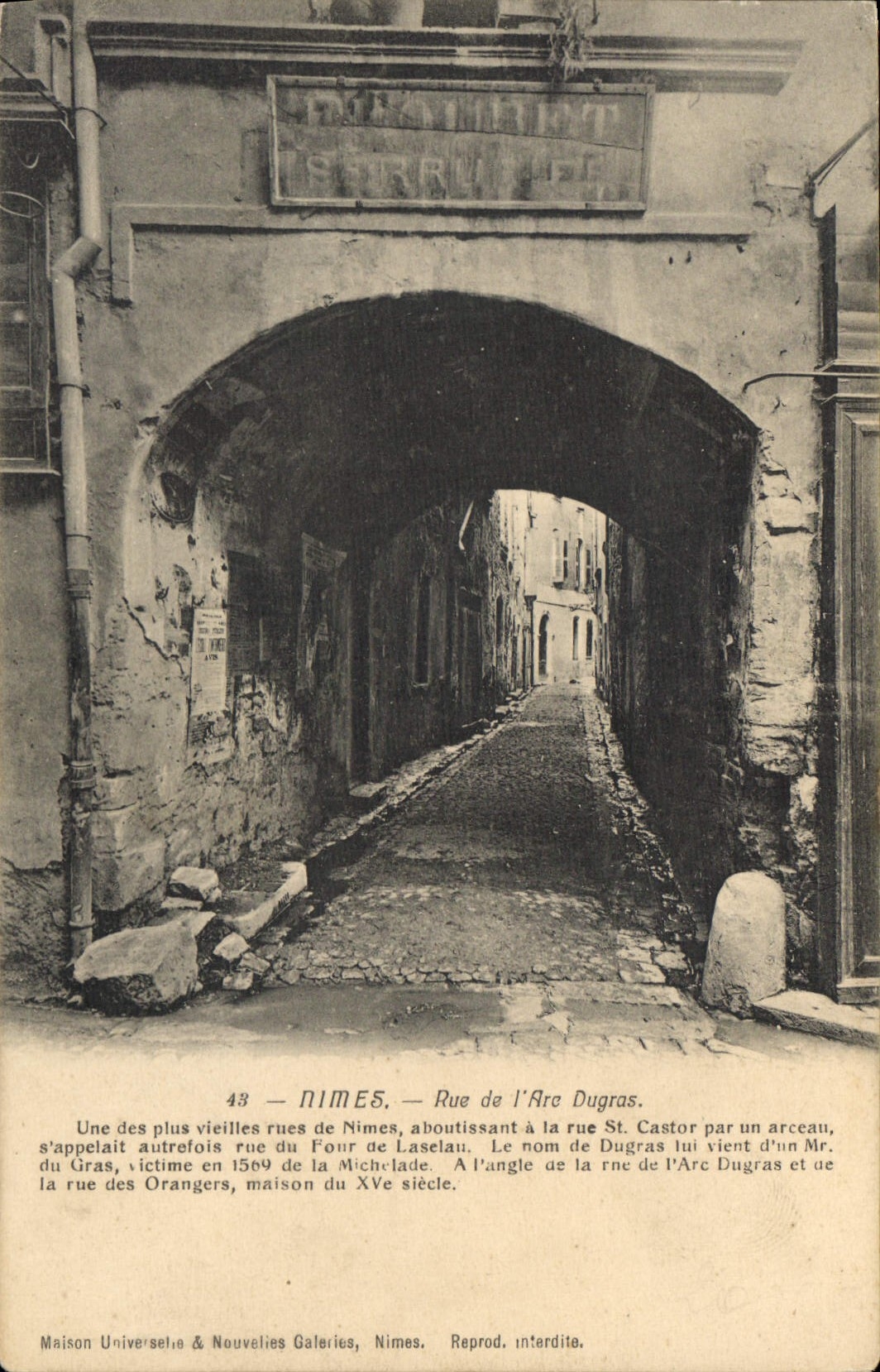 CPA Nimes Rue de l'Arc Dugras 