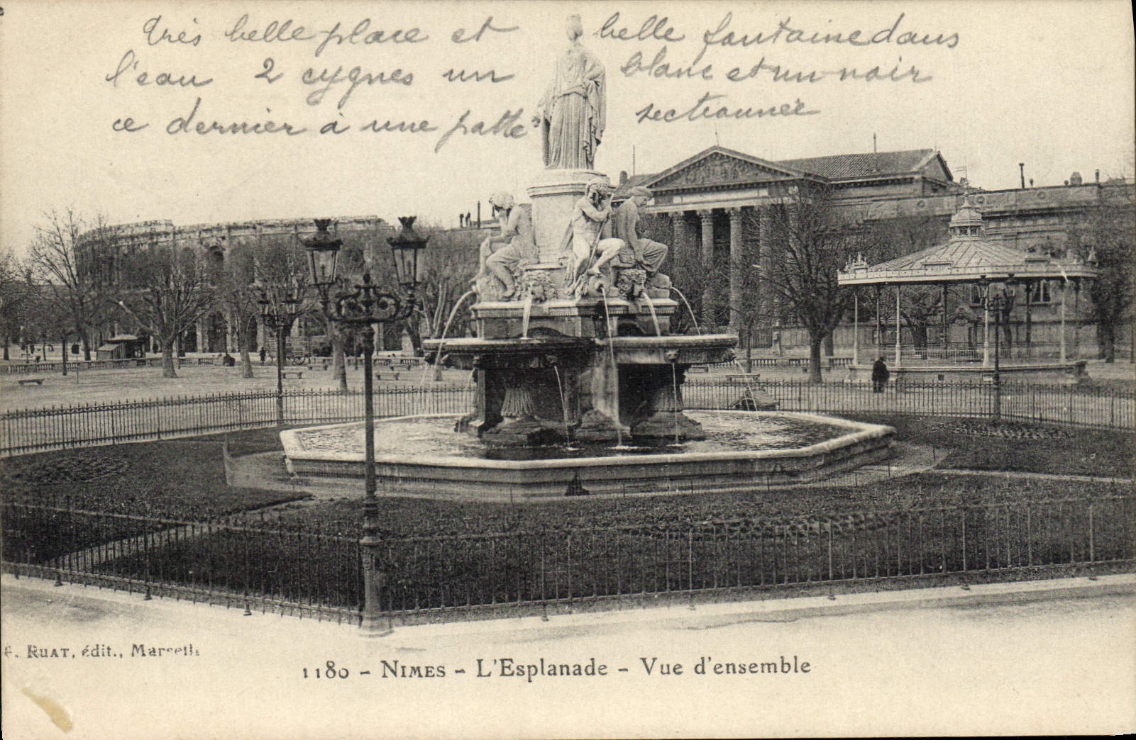 CPA Nimes L'Esplanade Vue d'ensemble 