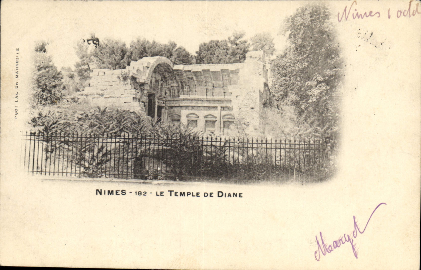 CPA Nimes le Temple de Diane 