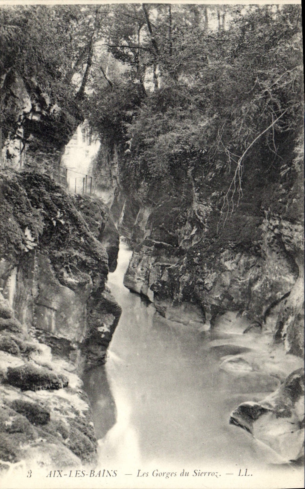 CPA Aix les Bains les Gorges du Sierroz