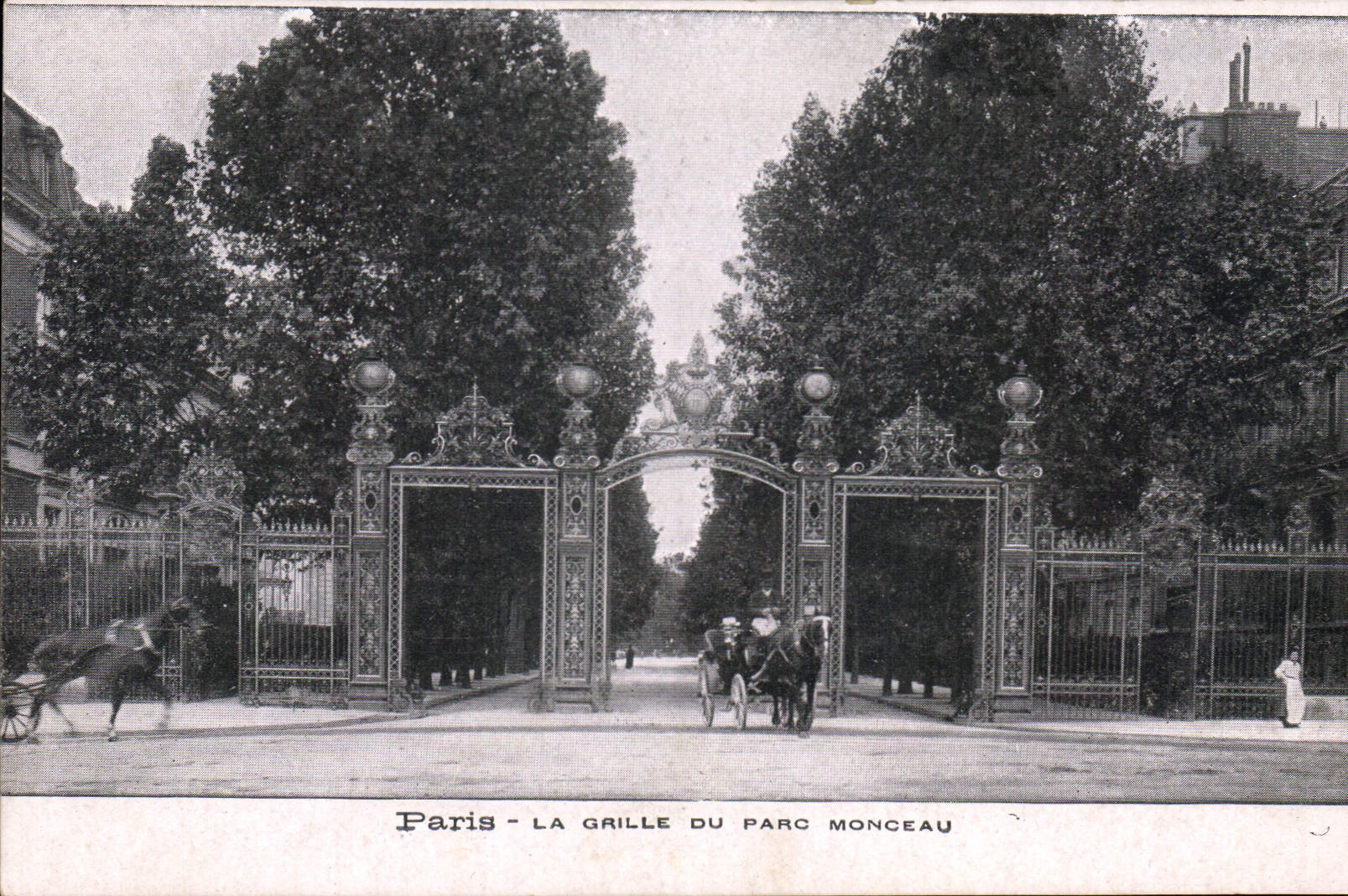 CPA Paris la Grille du Parc Monceau 