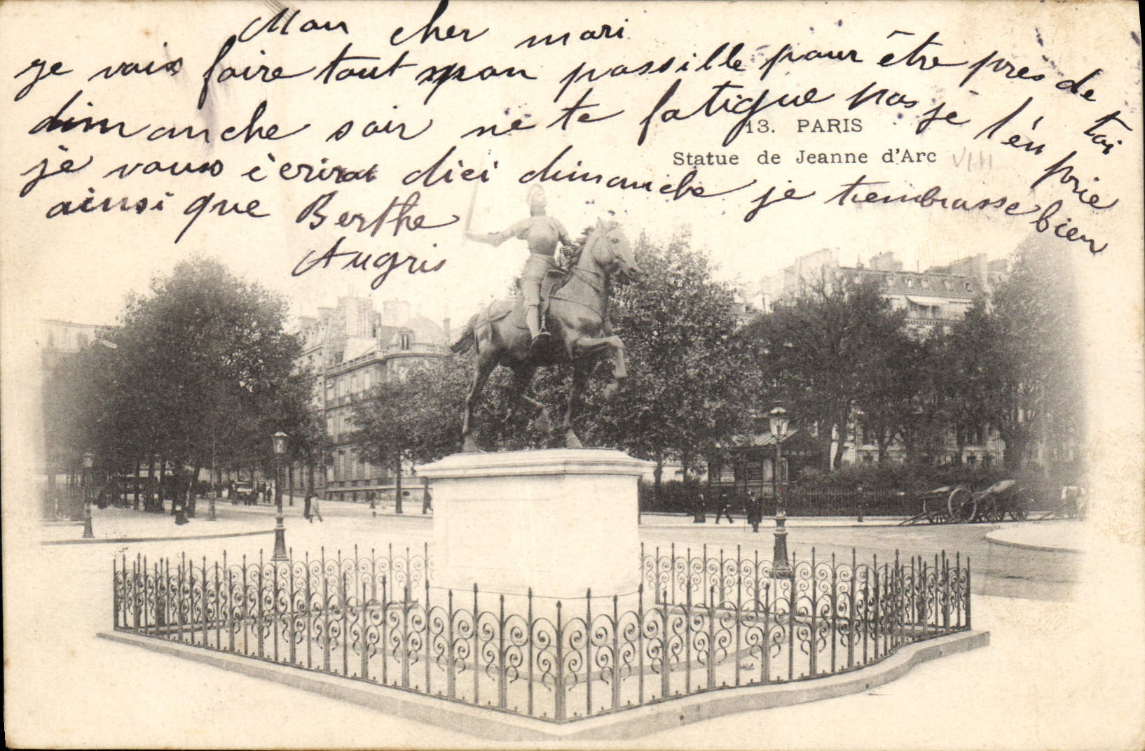 CPA Paris statue de Jeanne d'Arc 