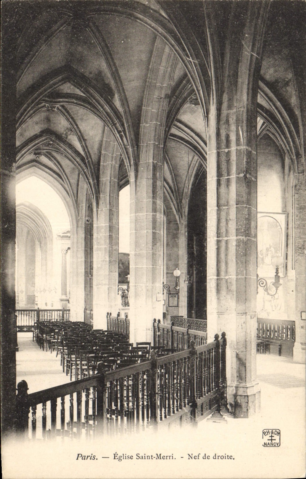 CPA Paris Eglise Saint Merri Nef de Droite