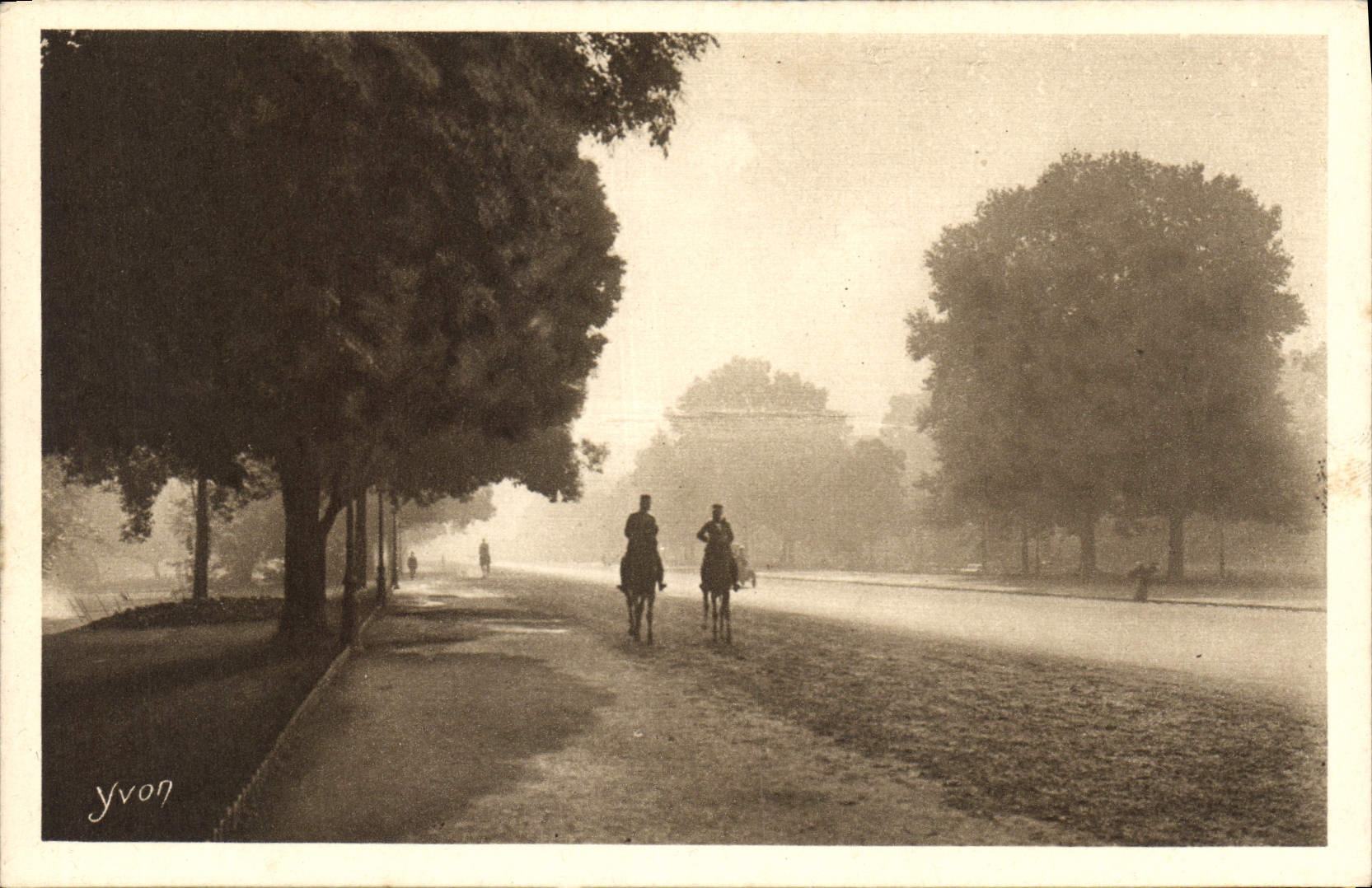 CPA Paris en Flanant Allee des Cavaliers Avenue du Bois de Boulogne 