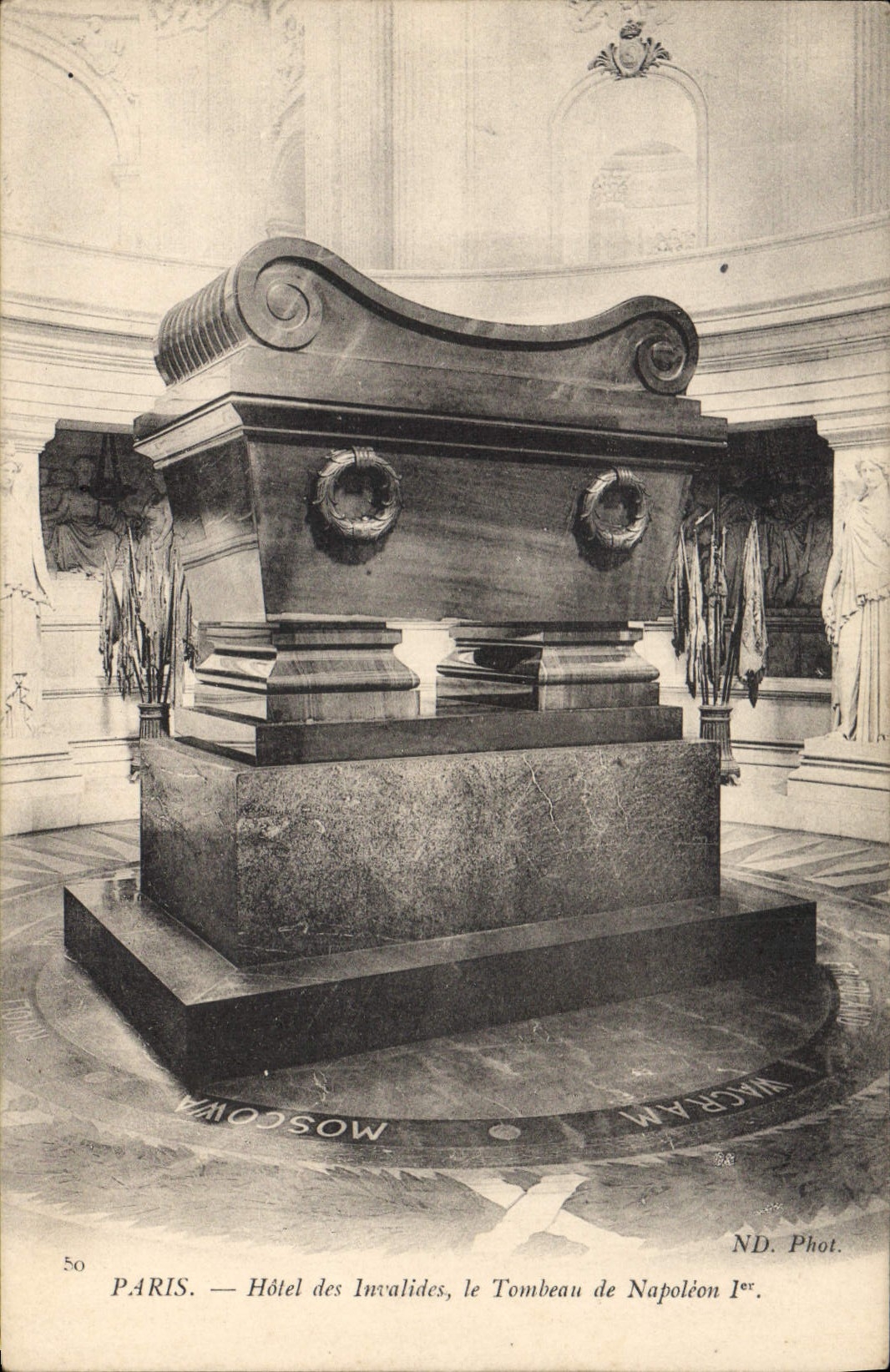 CPA Paris hotel des Invalides le Tombeau de Napoleon Ier