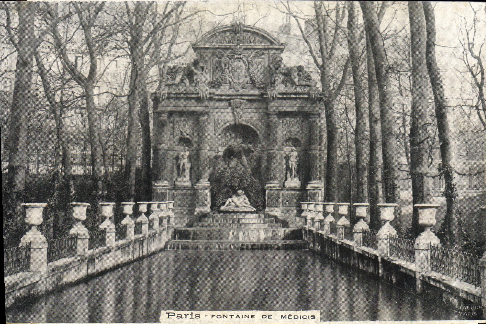 CPA Paris Fontaine de Medicis 