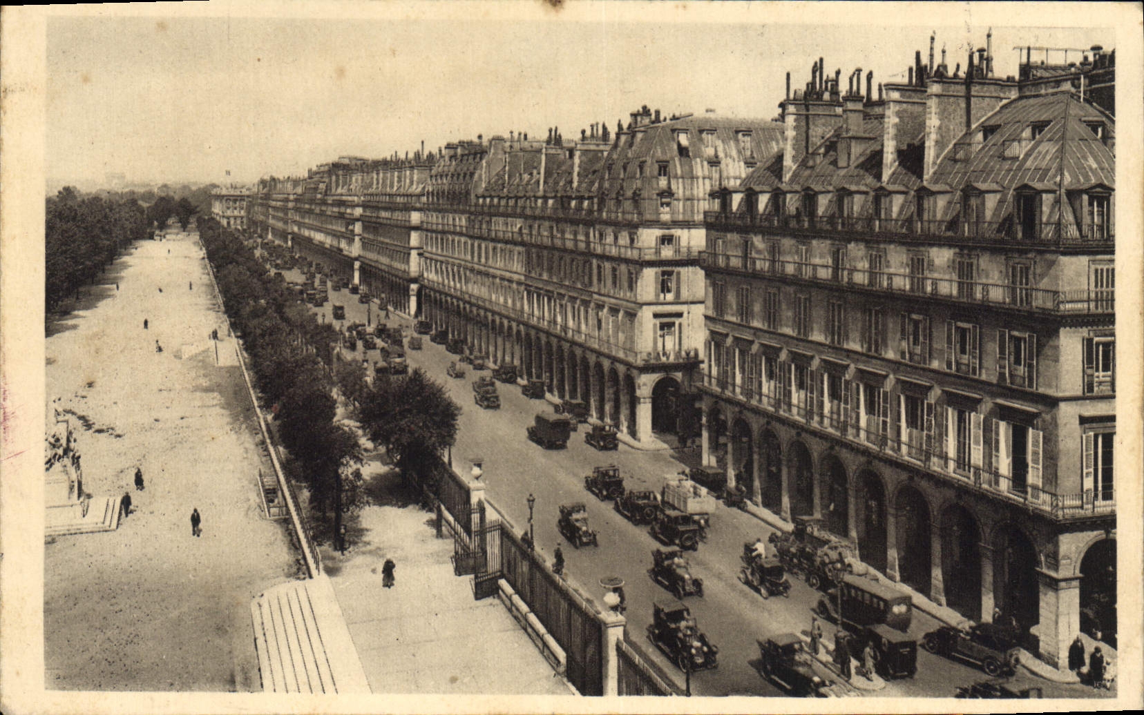 CPA Paris Rue de Rivoli 