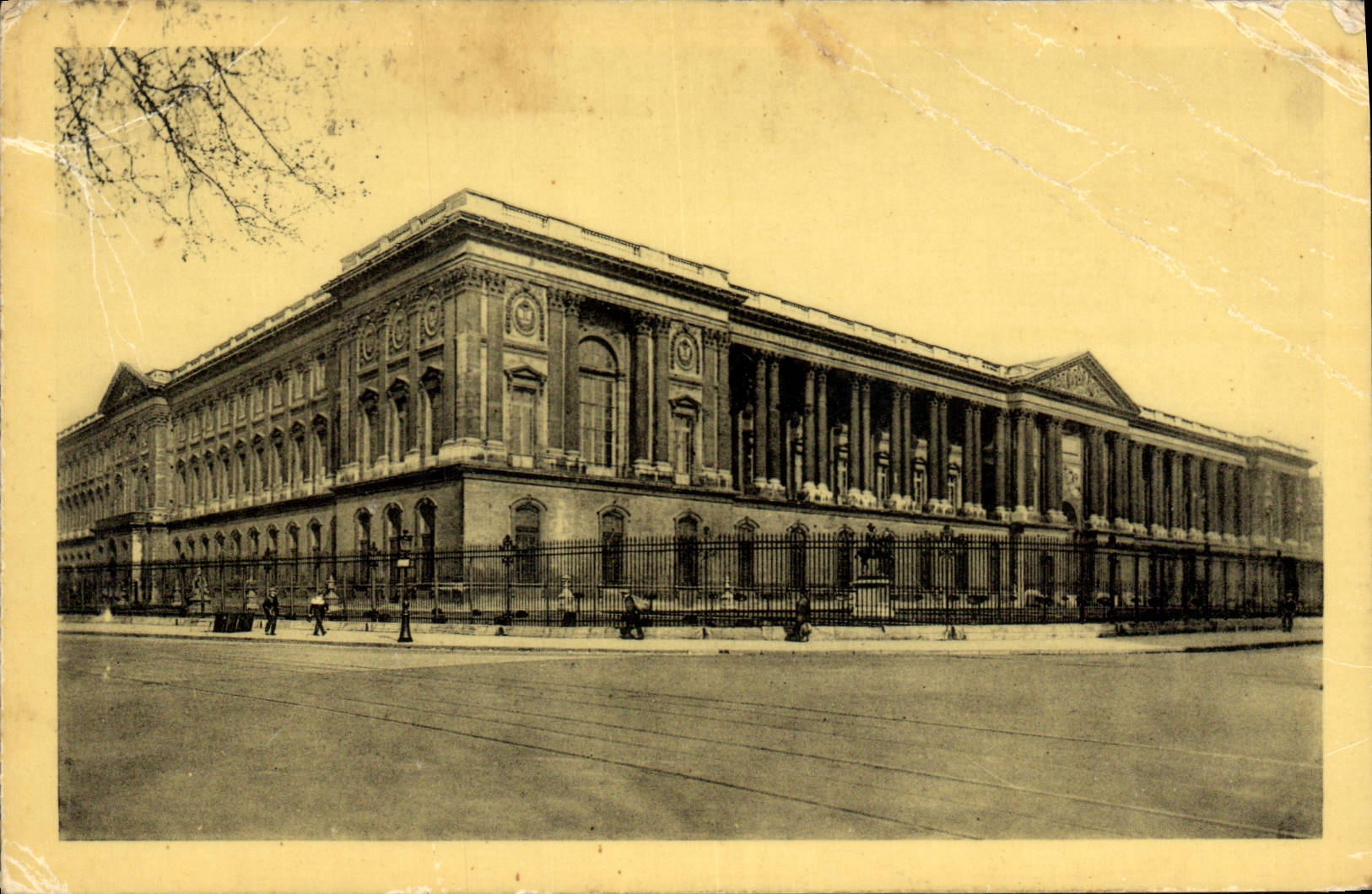 CPA Paris Palais du Louvre la Colonnade 