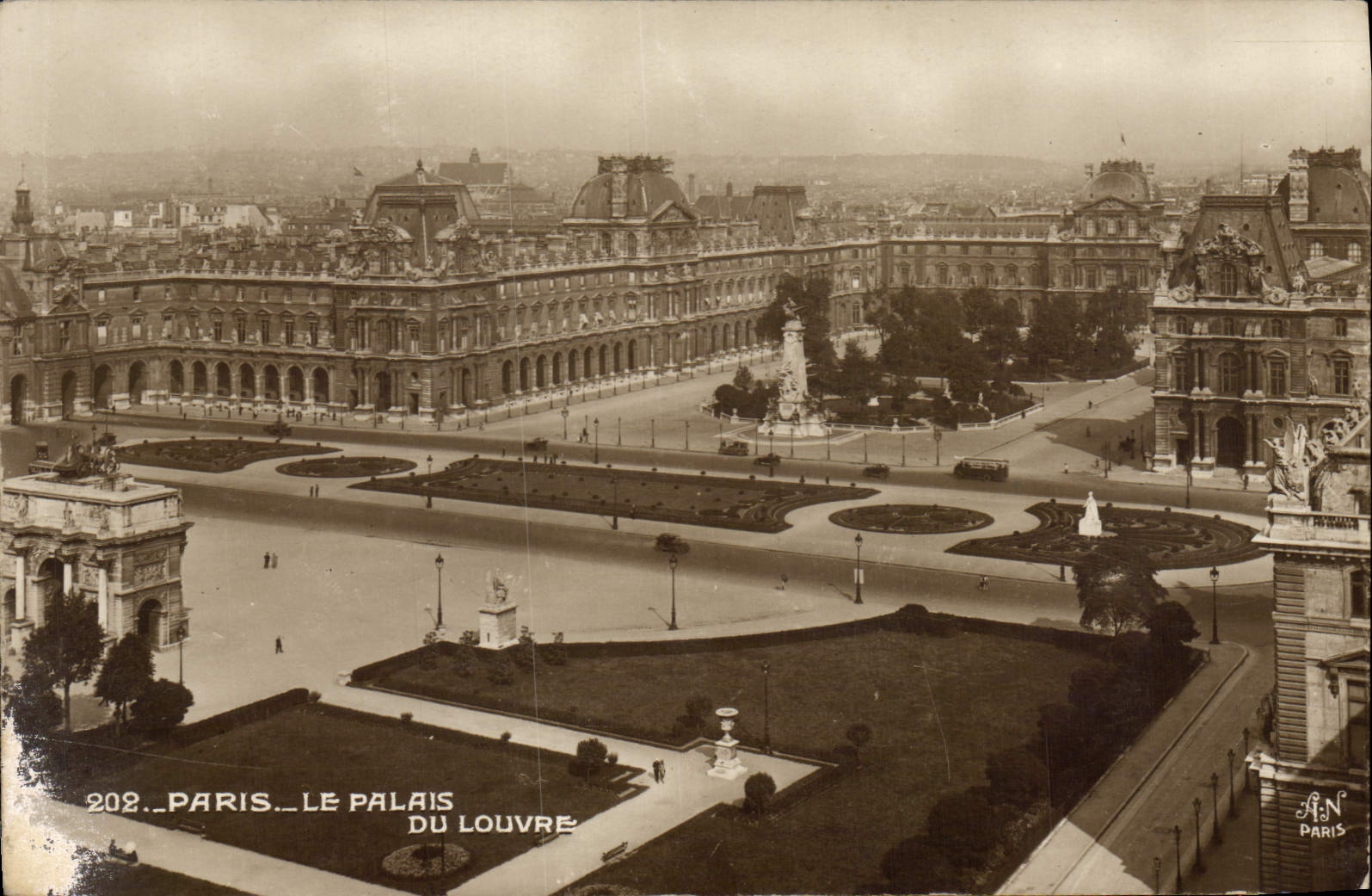 CPA Paris le Palais du Louvre 