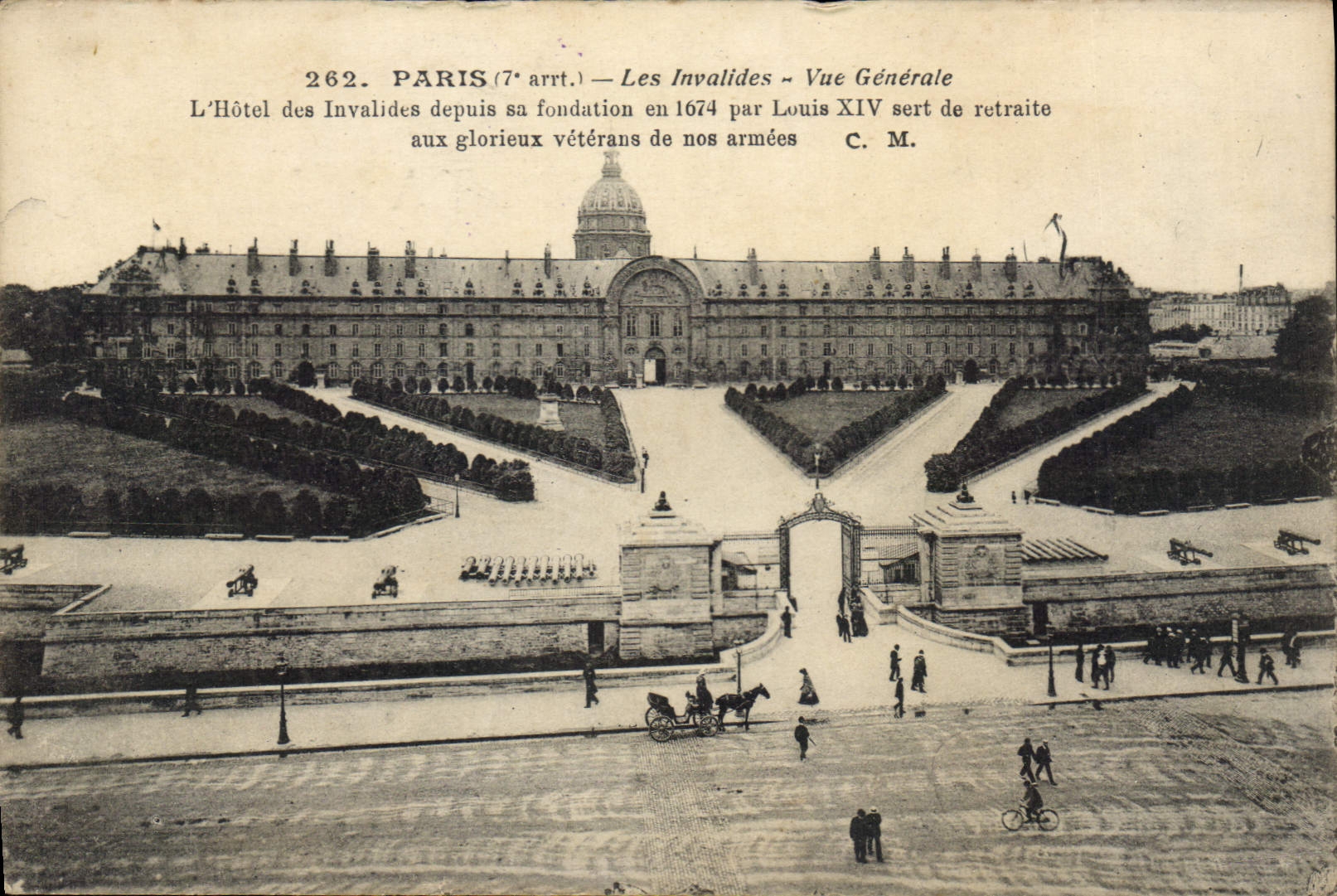 CPA Paris 7arrt les Invalides vue generale l'hotel des invalides depuis sa Fondation en 1674 par Lou