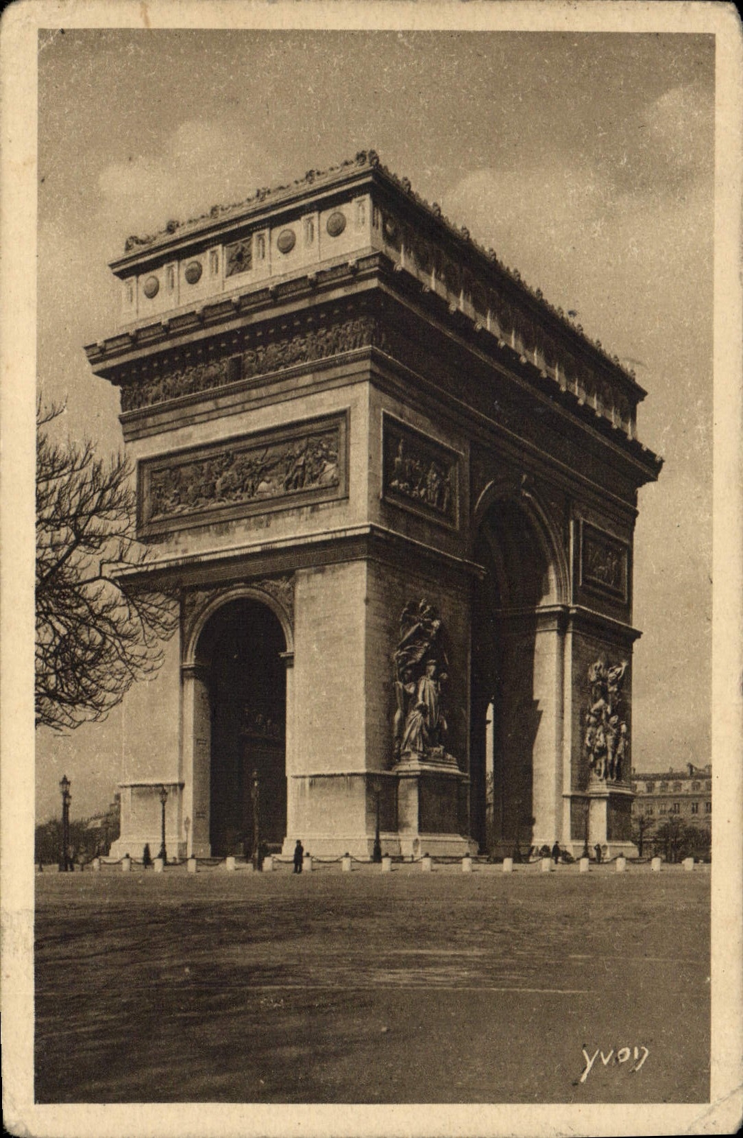 CPA Paris En Flanant l'Arc de Triomphe 