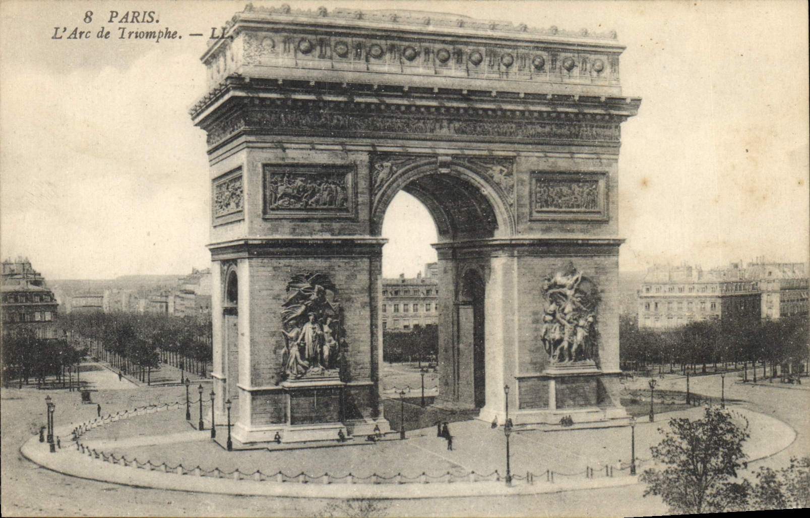 CPA Paris l'Arc de Triomphe 