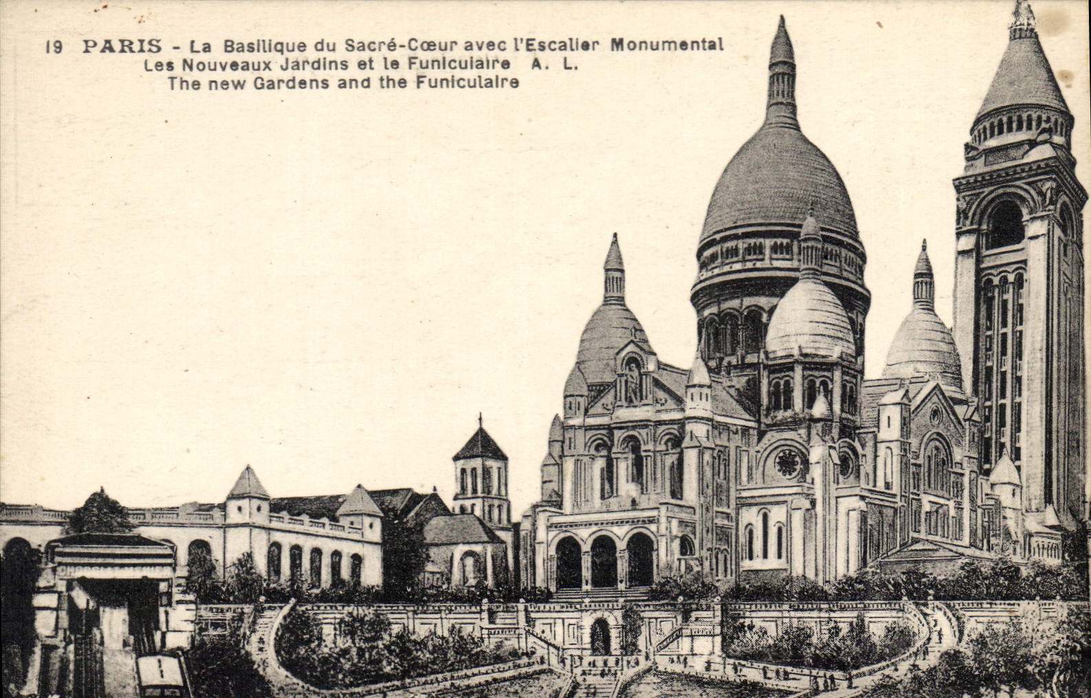 CPA Paris la Basilique du Sacre Coeur avec l'Escalier Monumental les nouveaux jardins et le Funicula