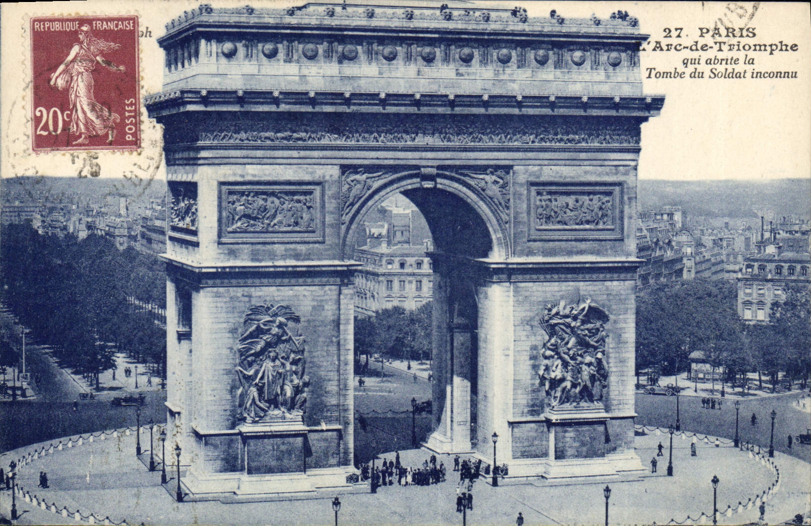 CPA Paris L'Arc de Triomphe qui abrite la Tombe du Soldat inconnu 