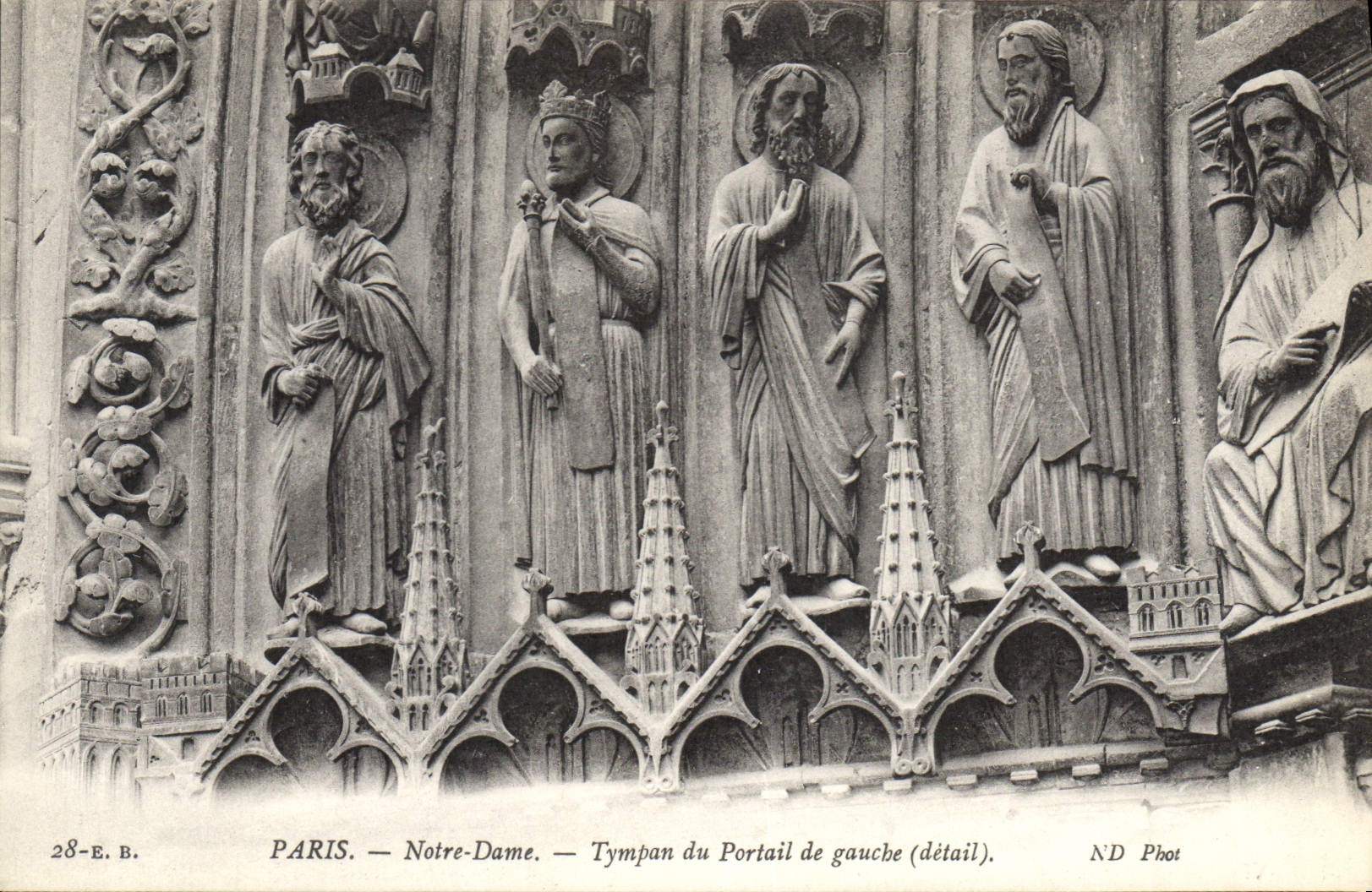CPA Paris Notre Dame Tympan du Portail de gauche detail
