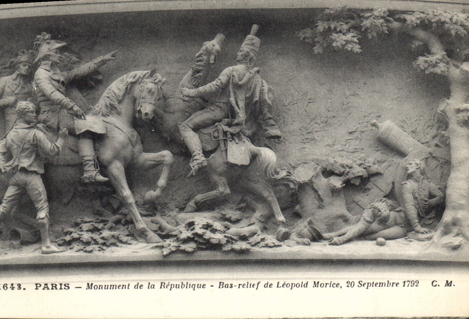 CPA Paris Monument de la Republique Bas relief de Leopold Morice 