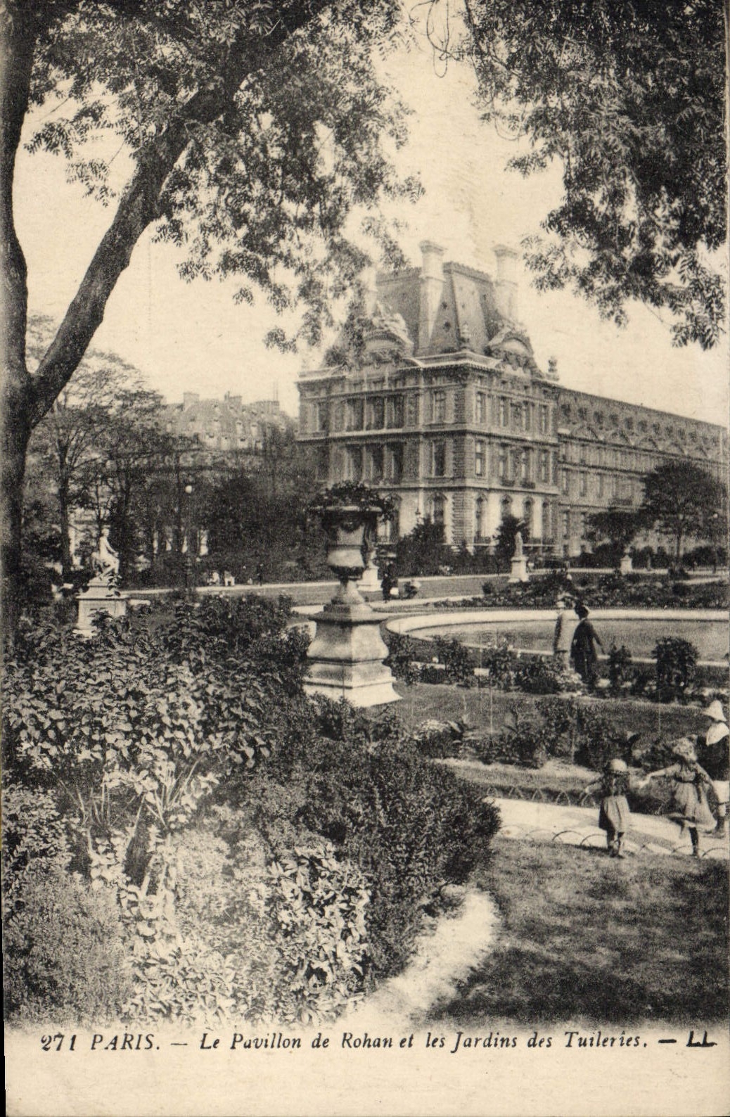 CPA Paris Le Pavillon de Rohan et les Jardins des Tuileries 