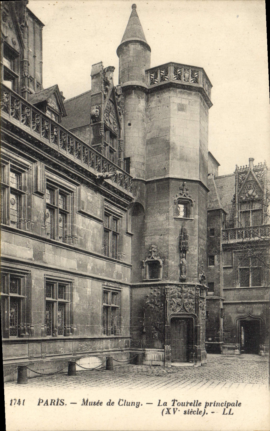CPA Paris Musee de Cluny La Tourelle principale XV siecle 